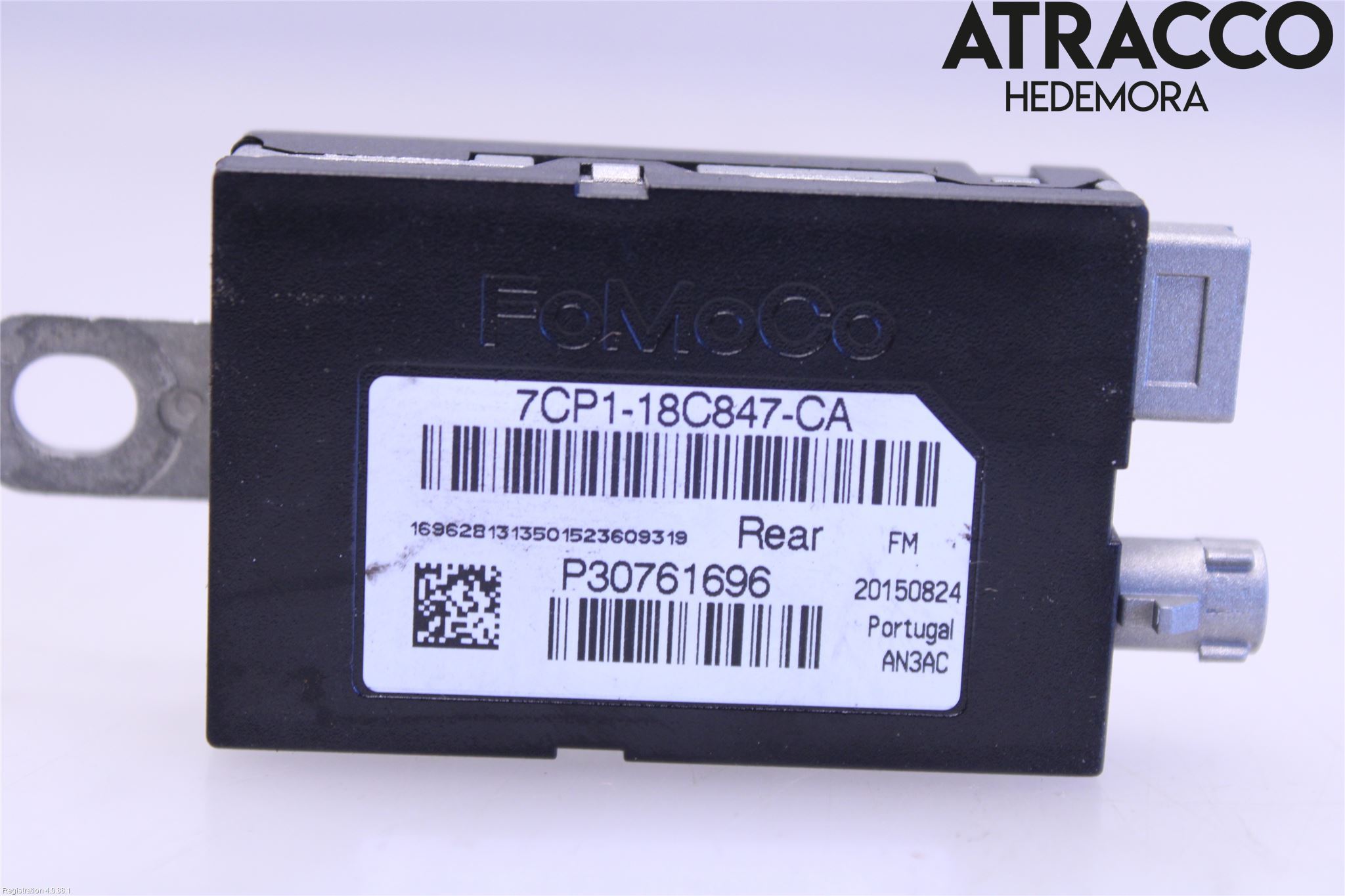 Volvo V40 CROSS COUNTRY 13-19 Stereo Antenneforsterker