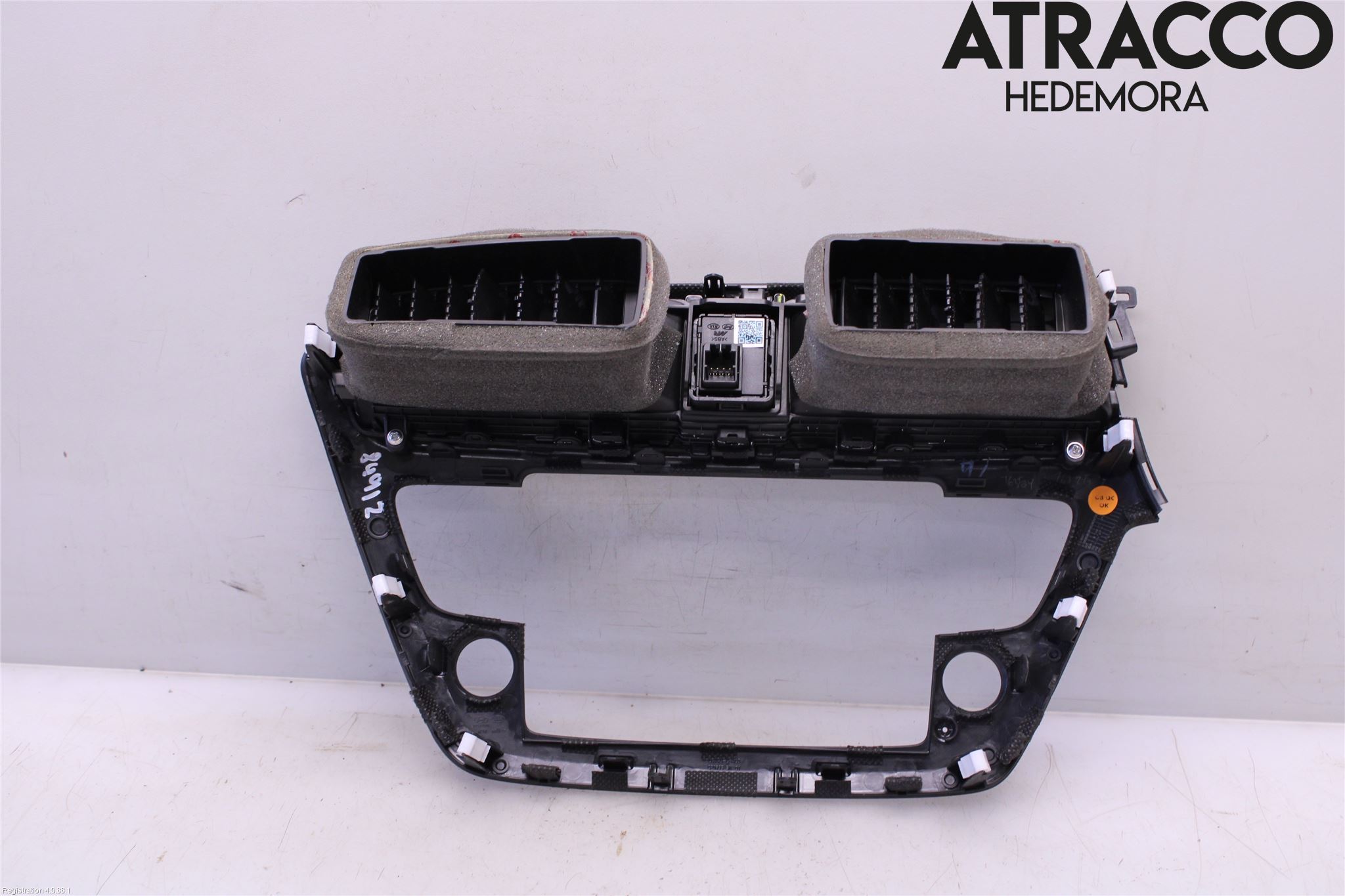 Hyundai i20 GB 15-20 Dashbord Kanal - Dyse