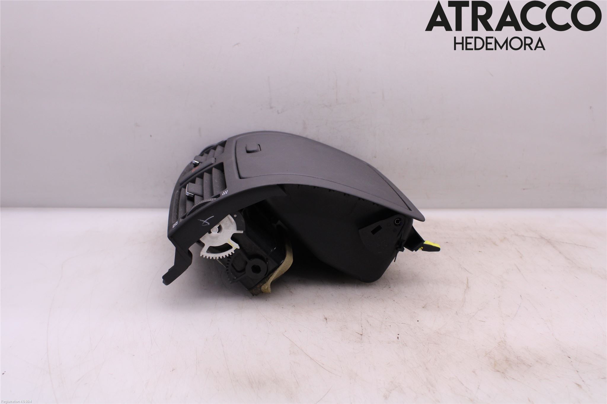 Toyota AVENSIS 07-08 Dashbord Kanal - Dyse