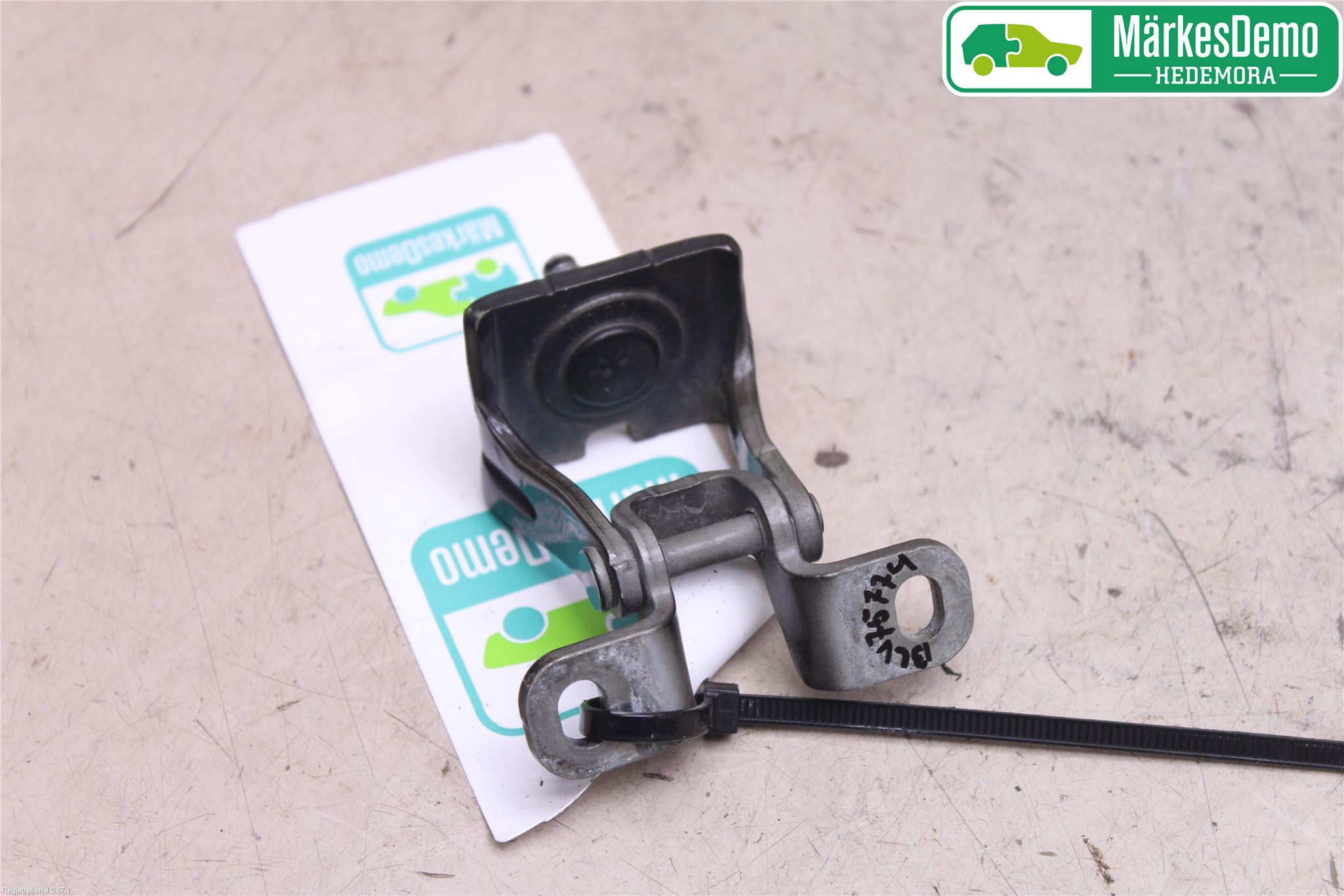 Seat LEON 13-20 Bakluke Hengsel Venstre