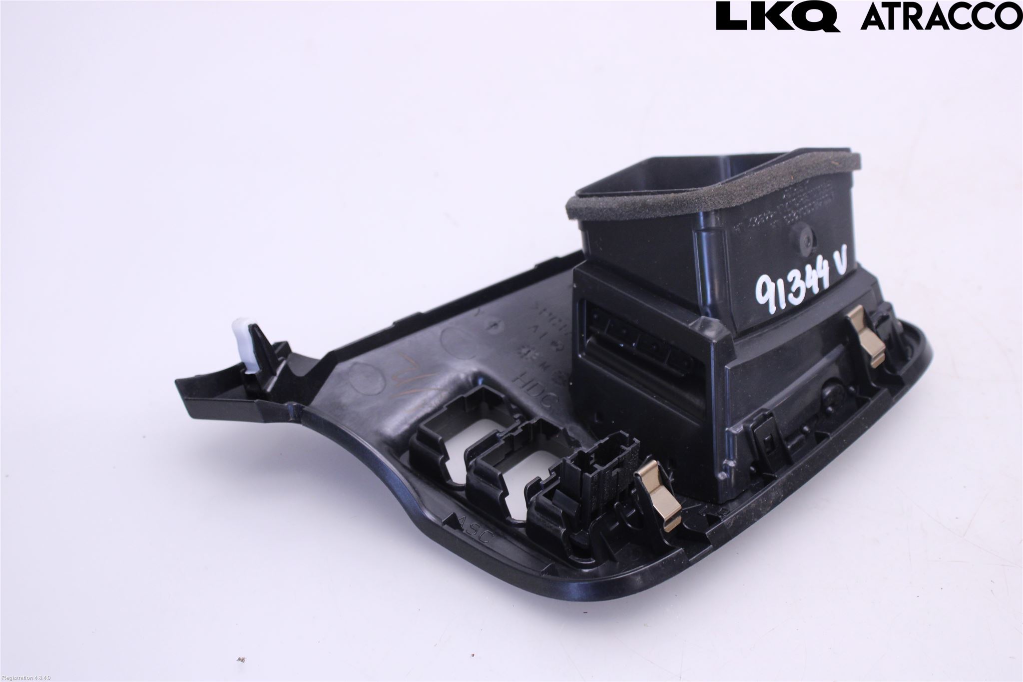 Mitsubishi OUTLANDER 13-21 Dashbord Kanal - Dyse