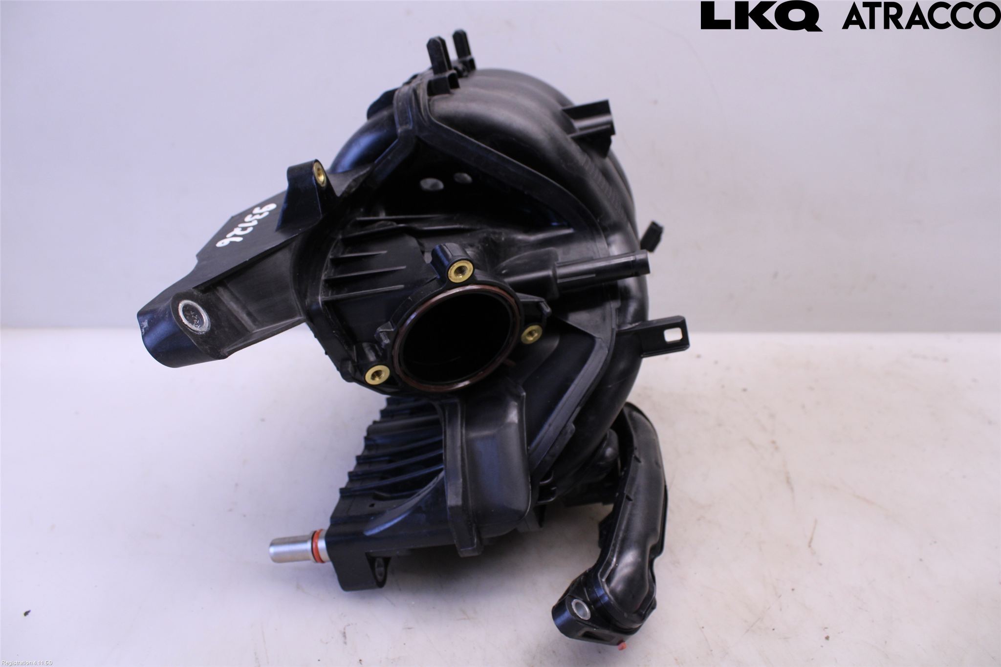 Toyota YARIS XP21 20- Innsugningsmanifold