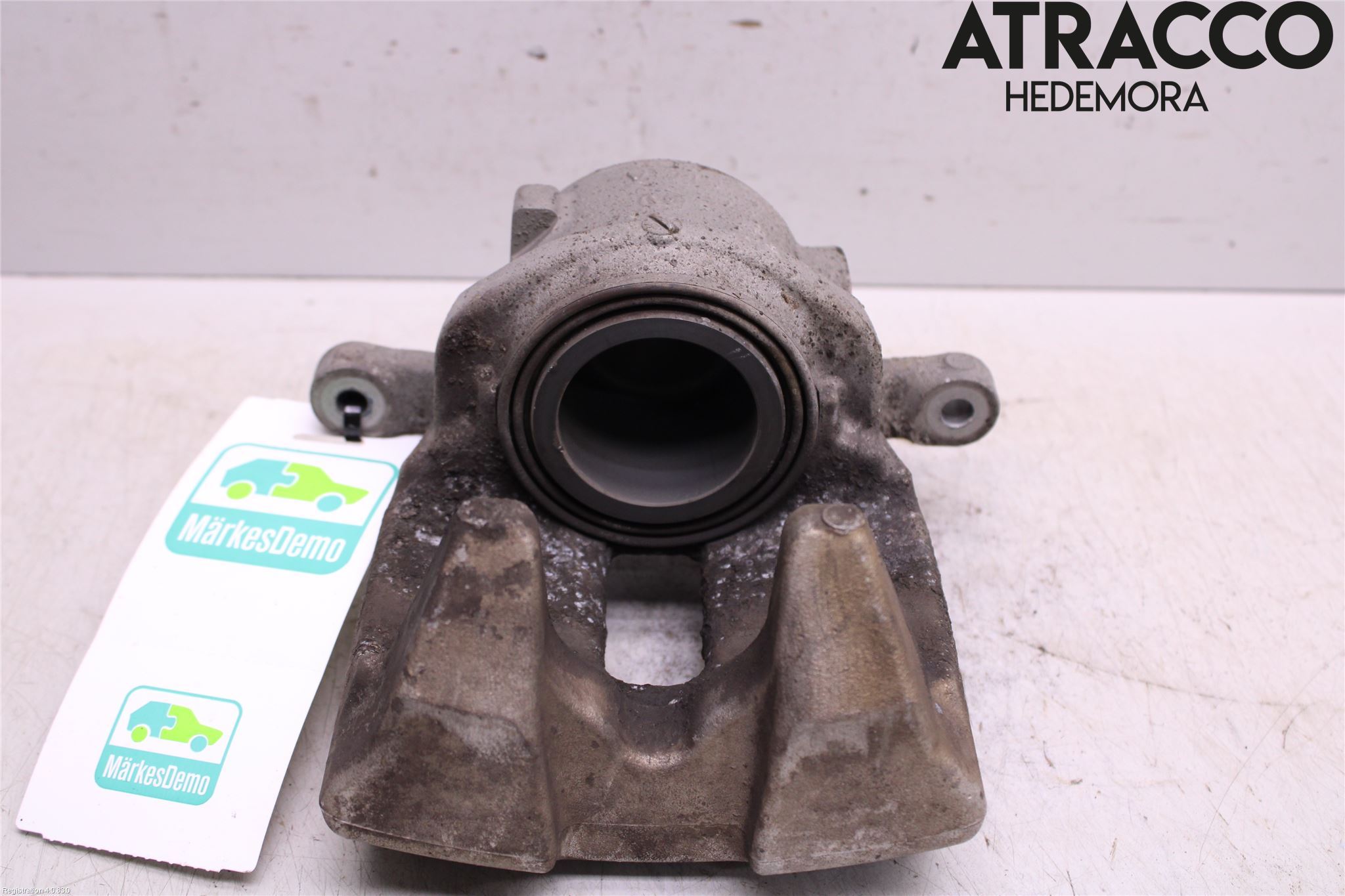 BMW 5 G30/G31/F90 17-23 Bremsecaliper Foran Venstre