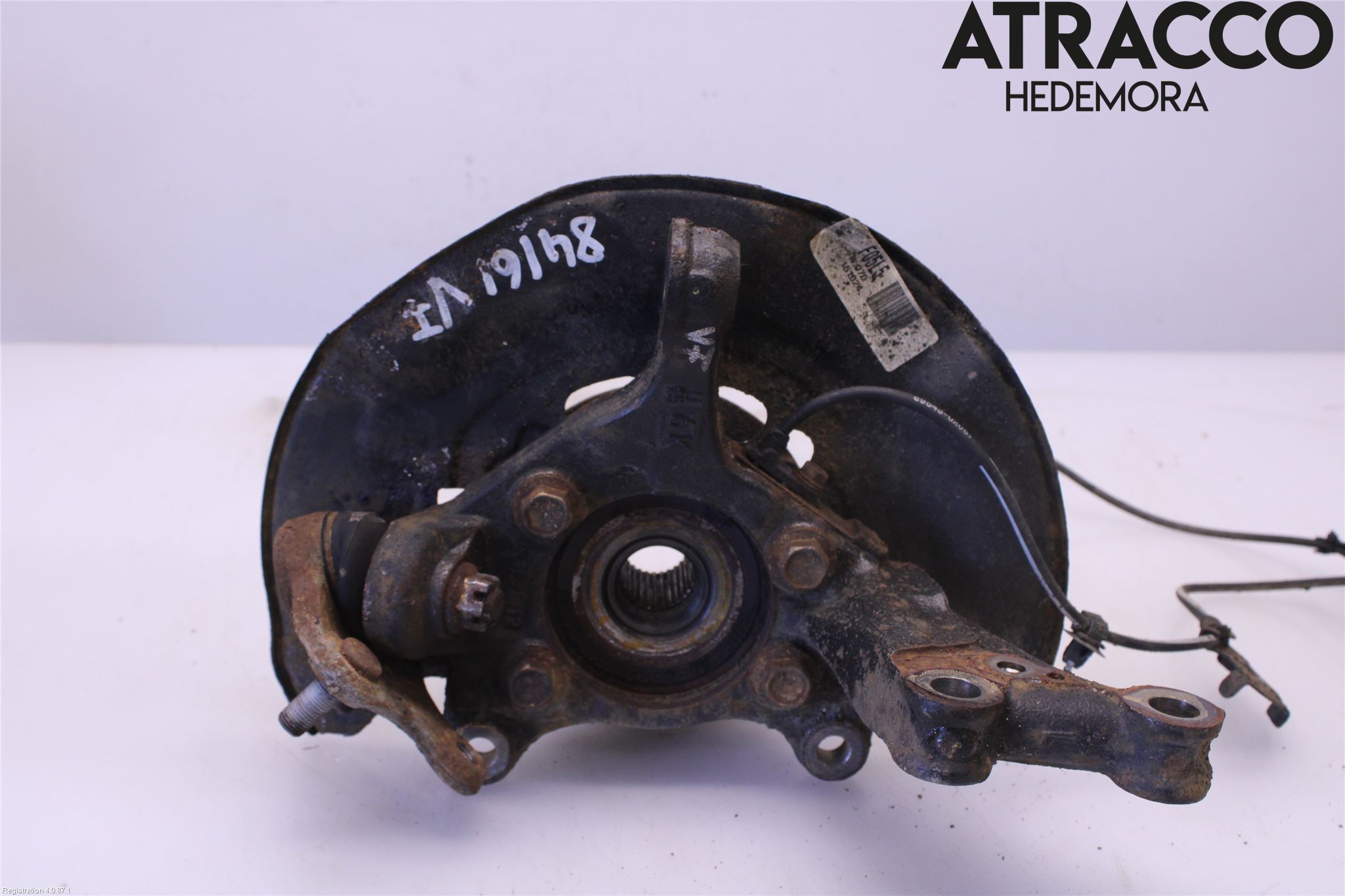 Toyota AURIS 13-19 Spindel Vf