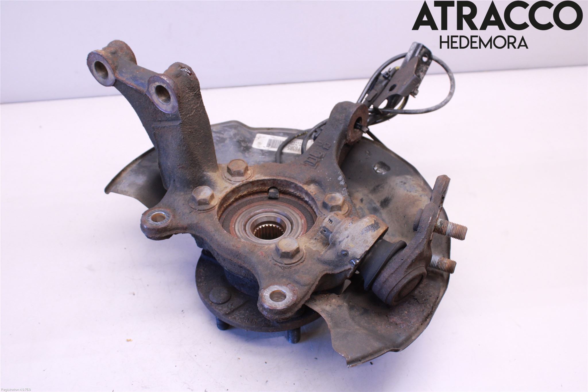 Toyota AURIS 13-19 Spindel Hf