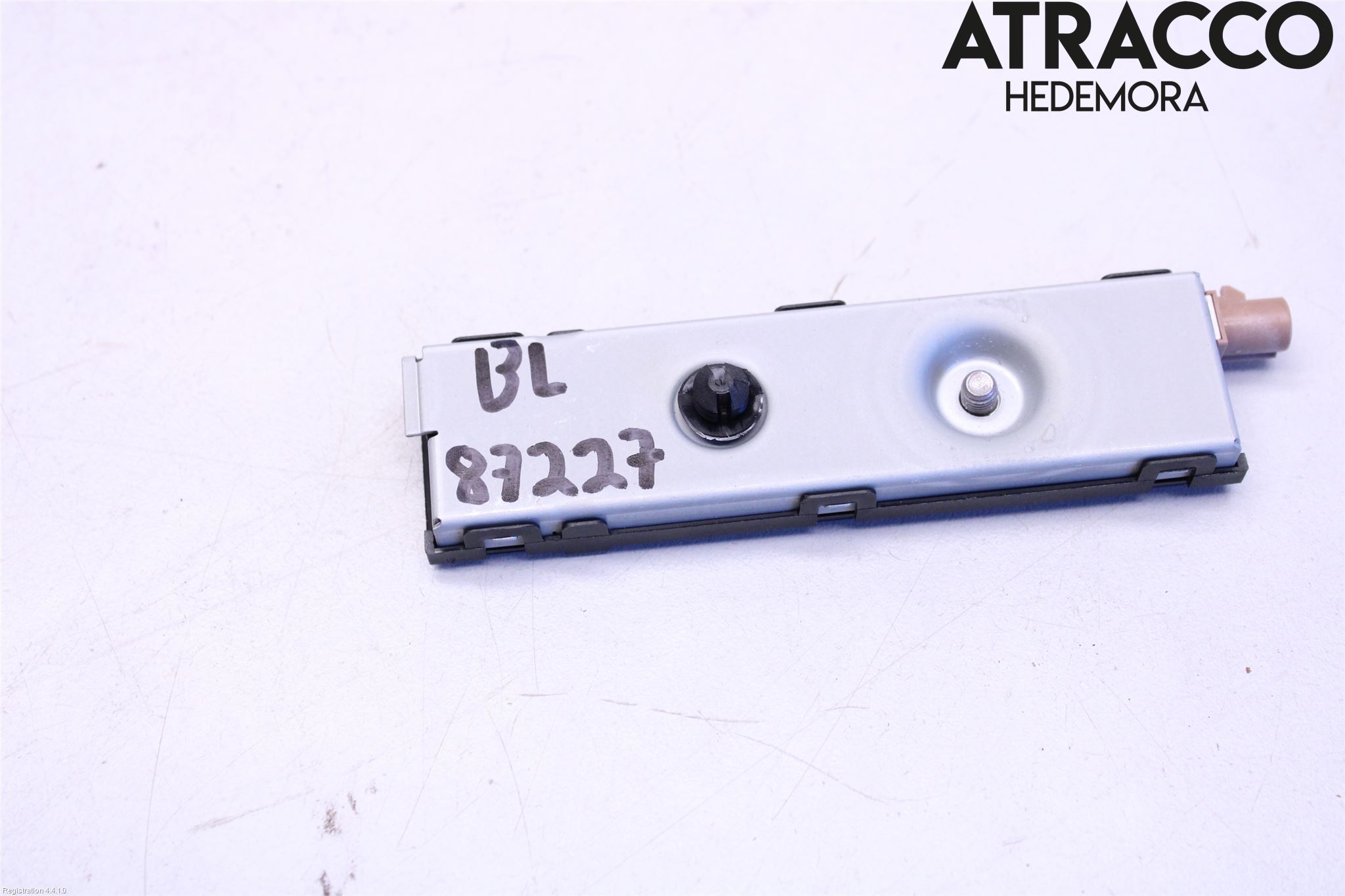 Mercedes-Benz MB E-KLASS (W213) 16-23 Stereo Antenneforsterker