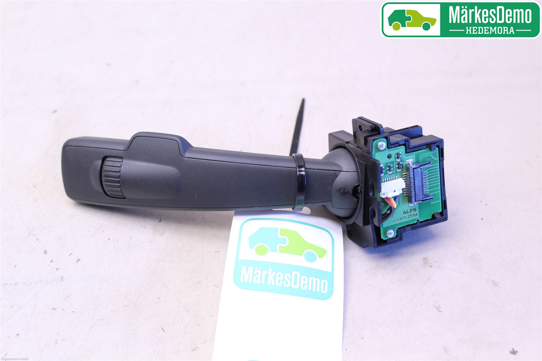 Volvo V70 14-16 Bryter Ratt Visker - Spyler