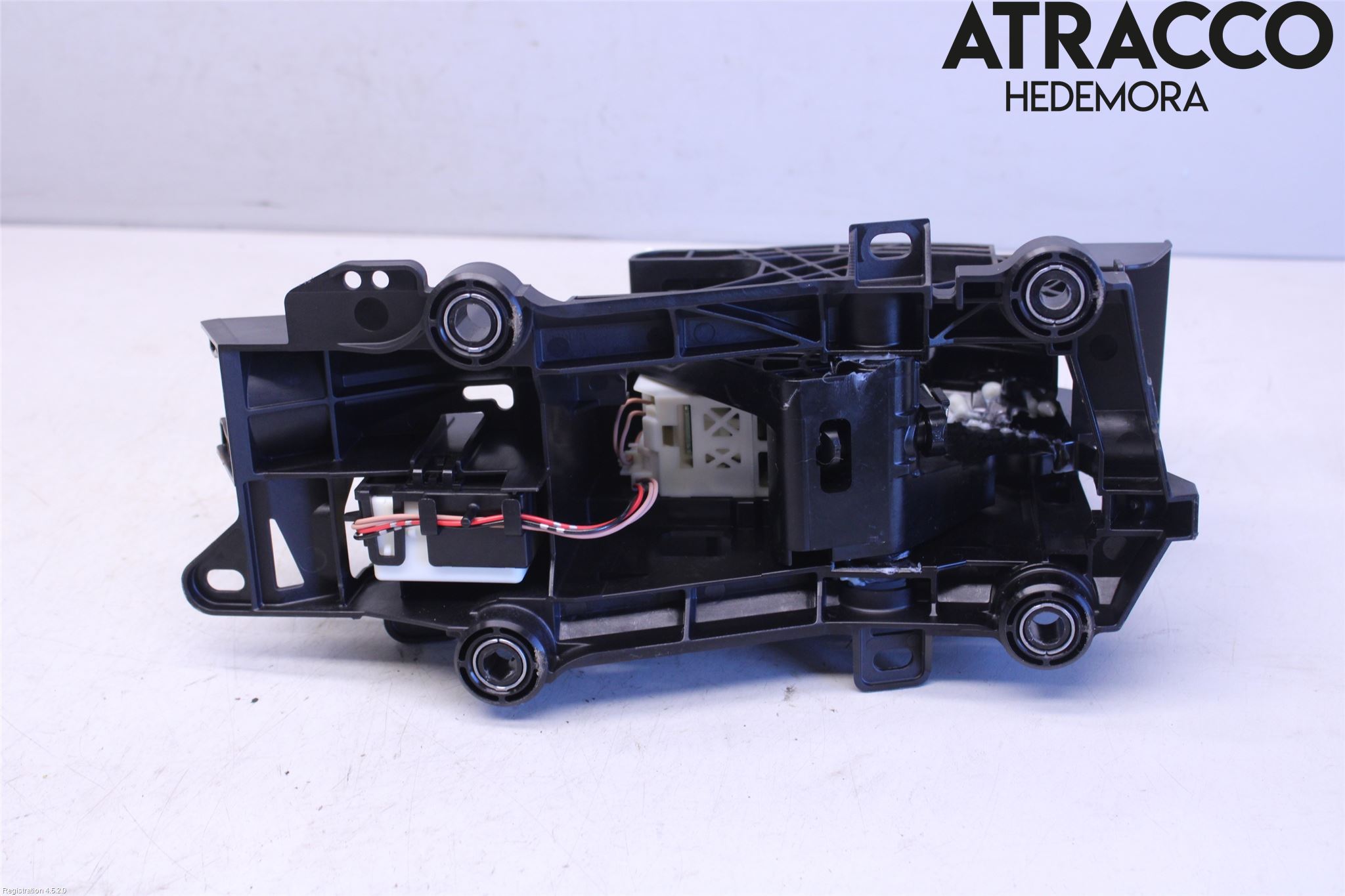 Toyota YARIS XP130 15-20 Gearspak