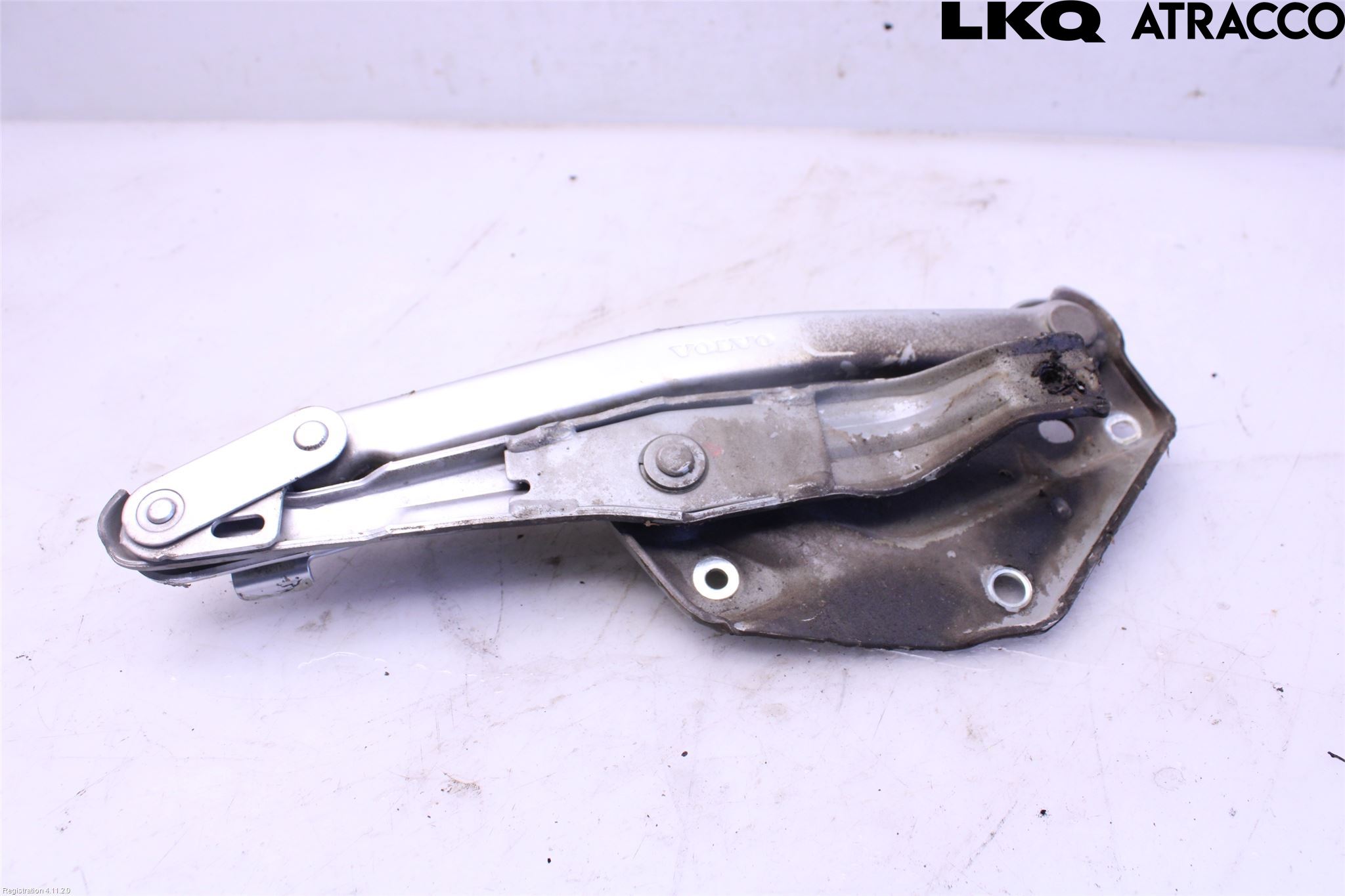 Volvo S70/V70/XC  97-00 Panser Hengsel - Hengsler