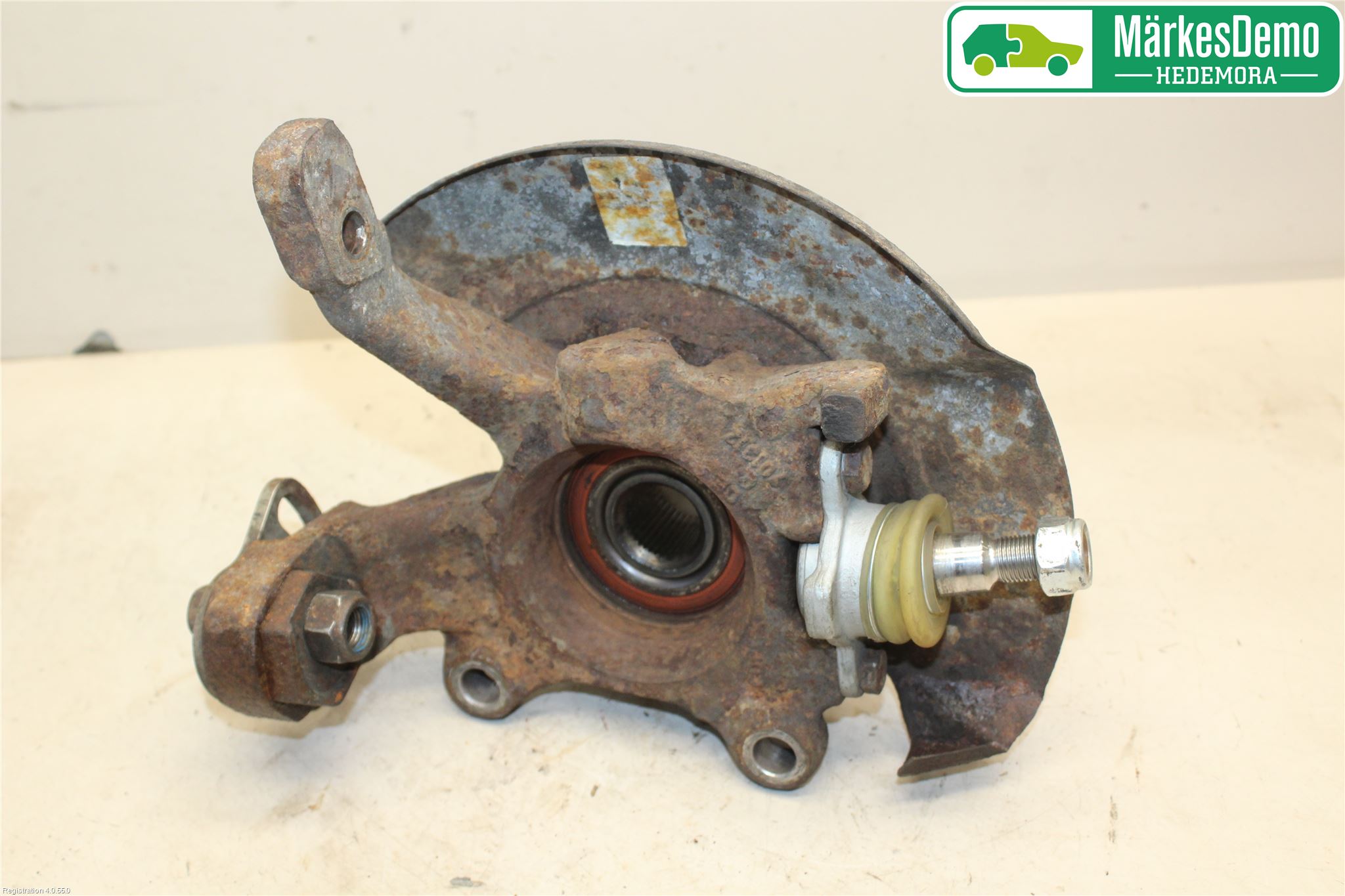 Volkswagen VW TRANSP/CARAVELLE (T4) 91-03 Spindel Hf