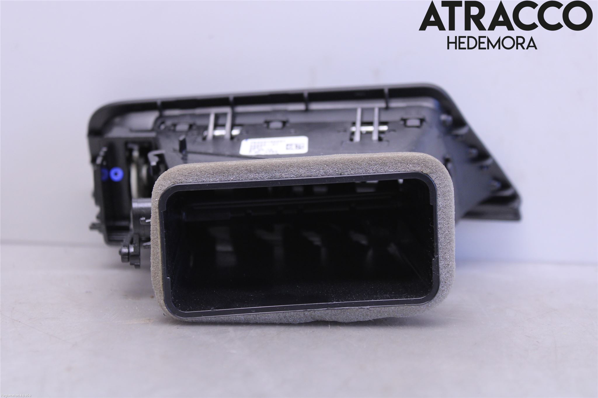 BMW 5 F10/F11/F18 09-17 Dashbord Kanal - Dyse