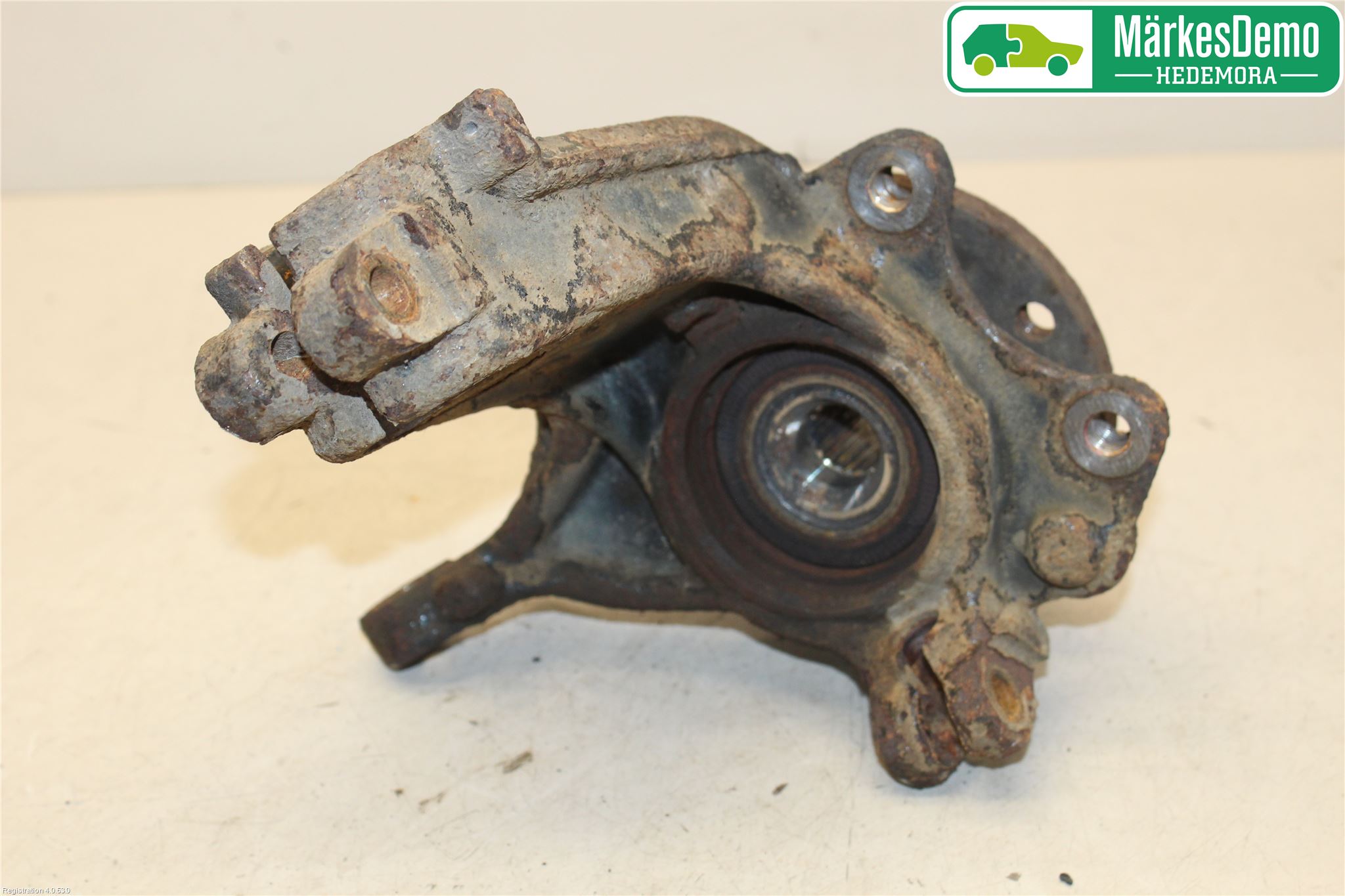 Peugeot 208 12-15 Spindel Vf