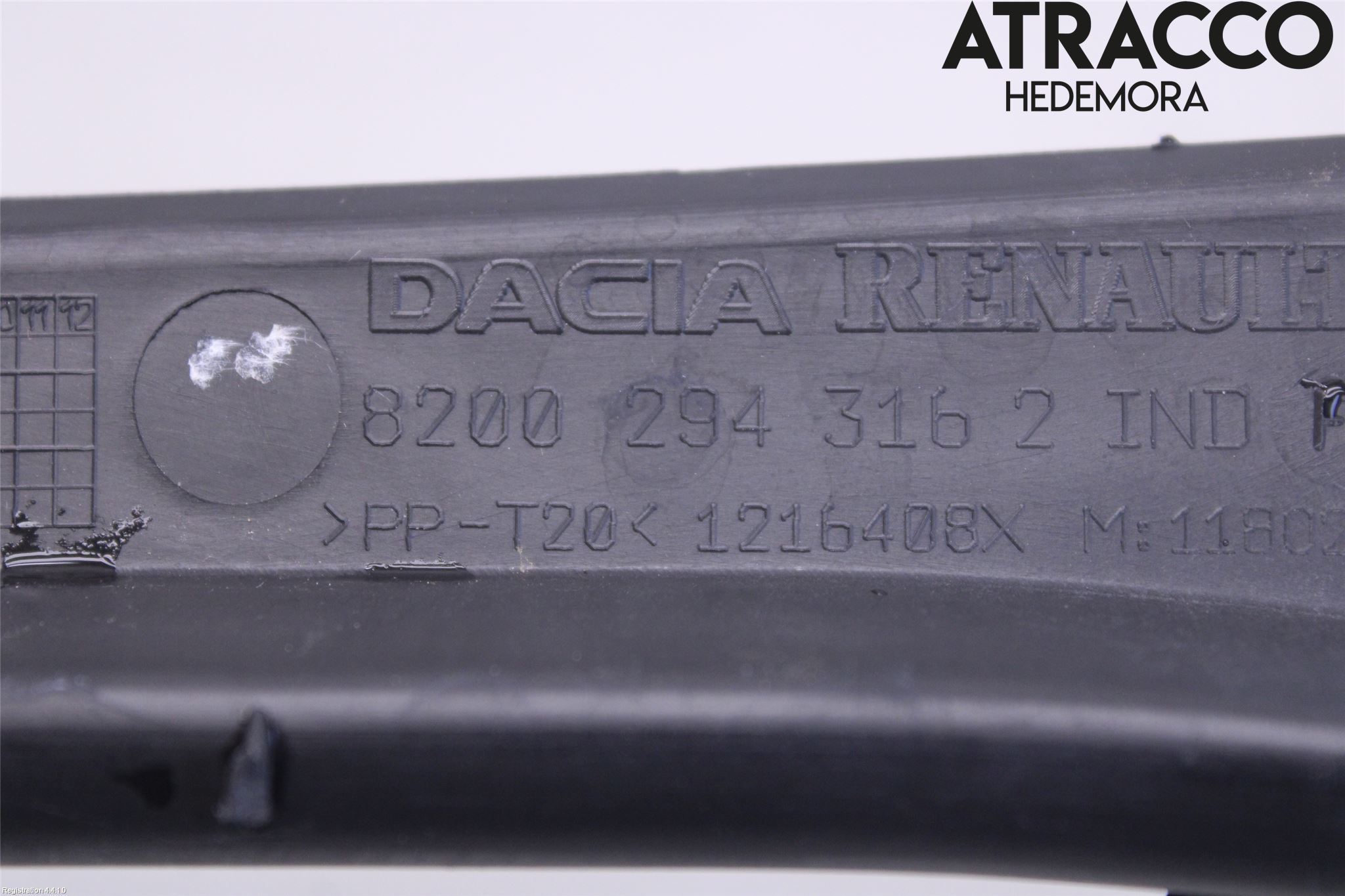 Dacia DUSTER 10-17 Visker Deksel-Grill-Under Frr