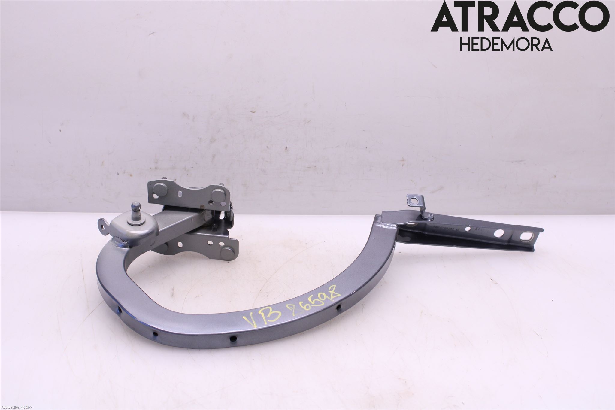BMW 5 G30/G31/F90 17-23 Bakluke Hengsel Venstre