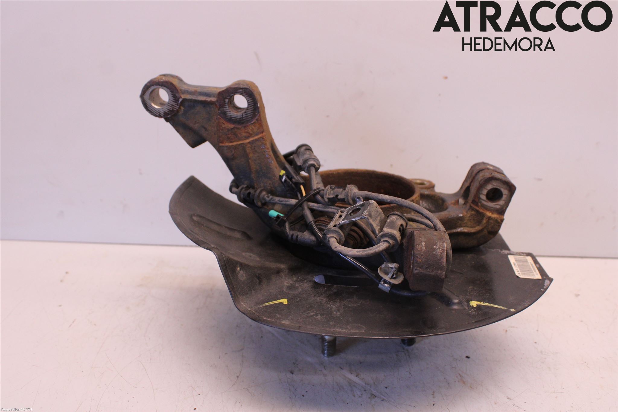 Kia SPORTAGE (SL) 11-15 Spindel Vf