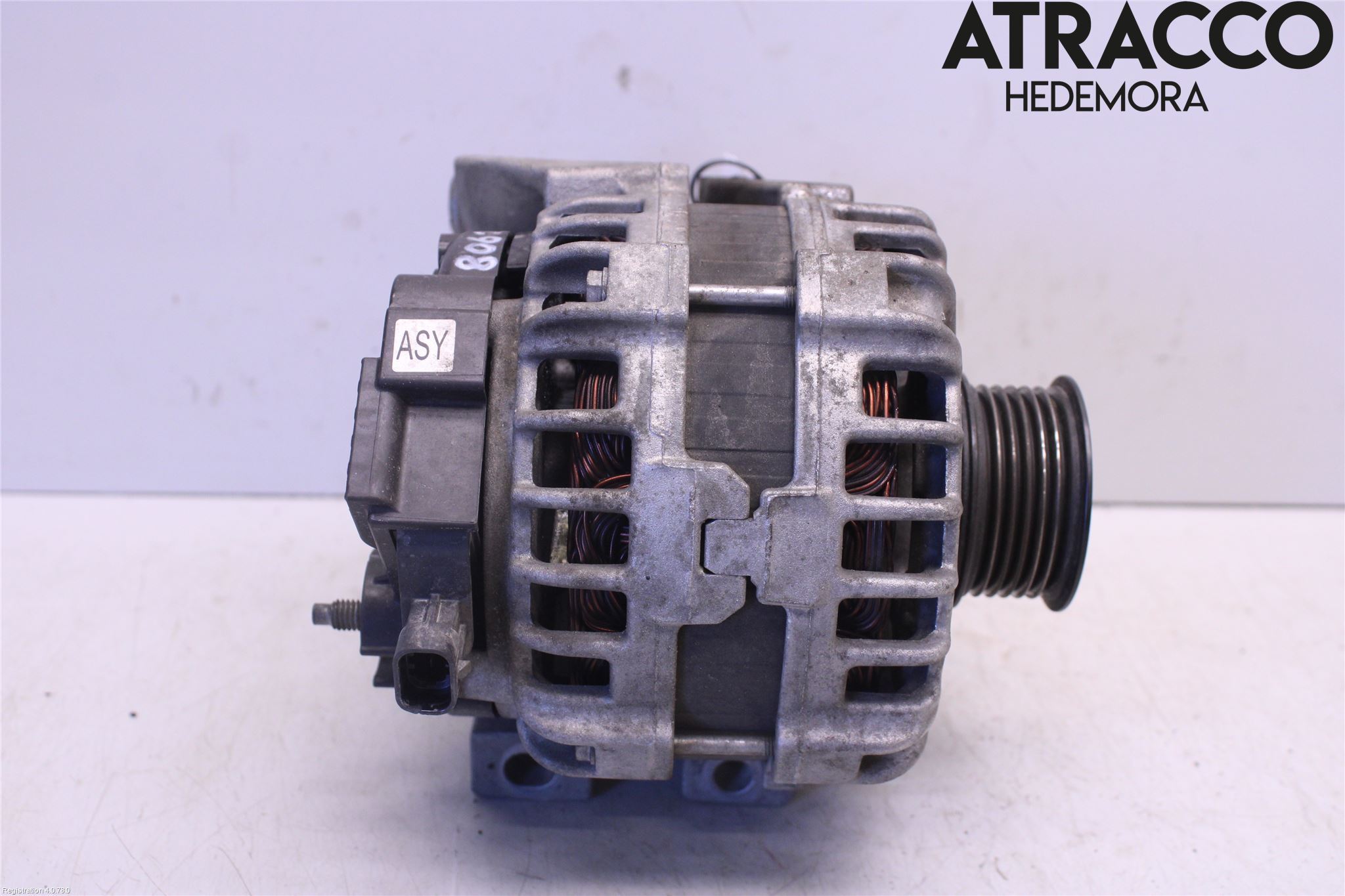 Opel INSIGNIA 17- Dynamo