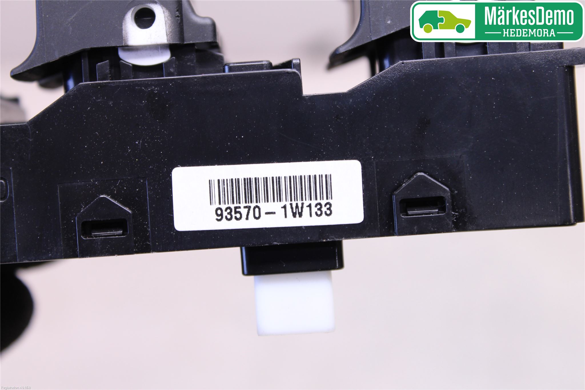 Kia RIO 12-16 Bryter Vindusheis