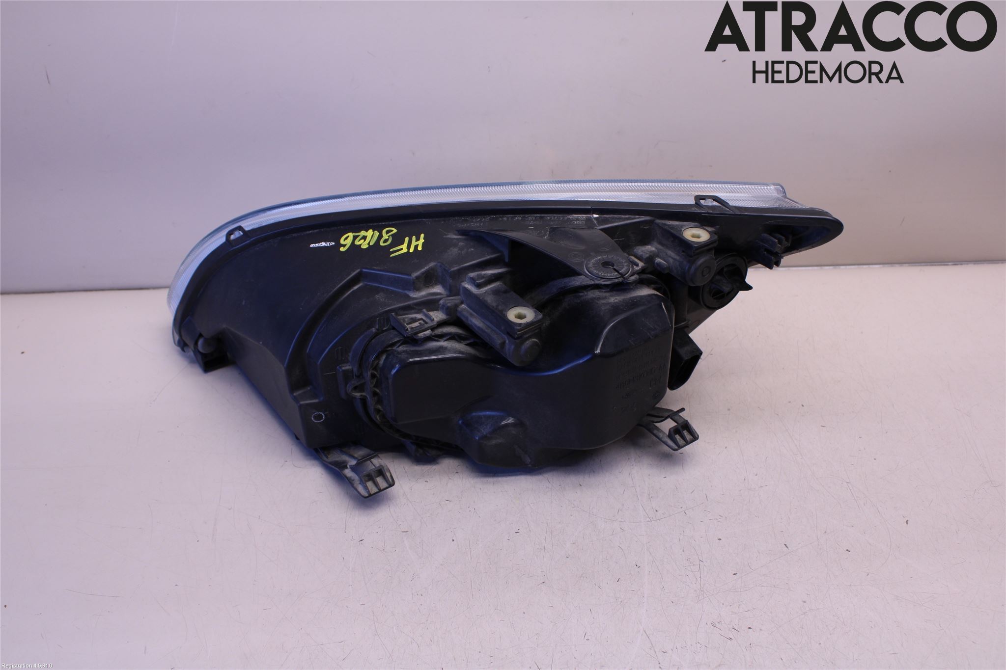 Ford FOCUS     04-07 Frontlykt Høyre