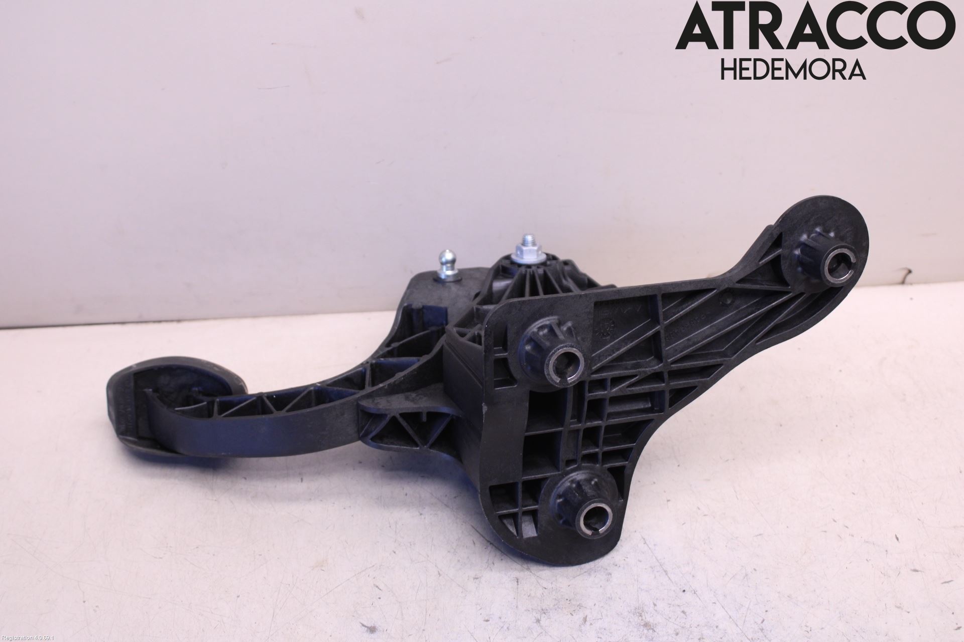 Peugeot 208/E-208 20- Clutch Pedal