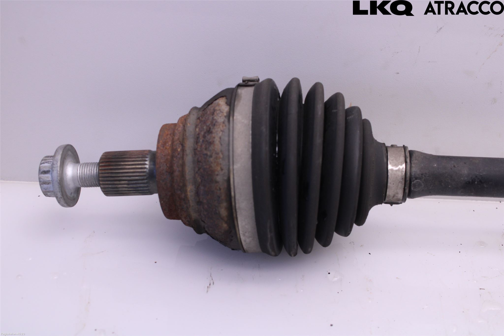 Volkswagen VW PASSAT 15-19 Drivaksel Foran Kompl Høyre
