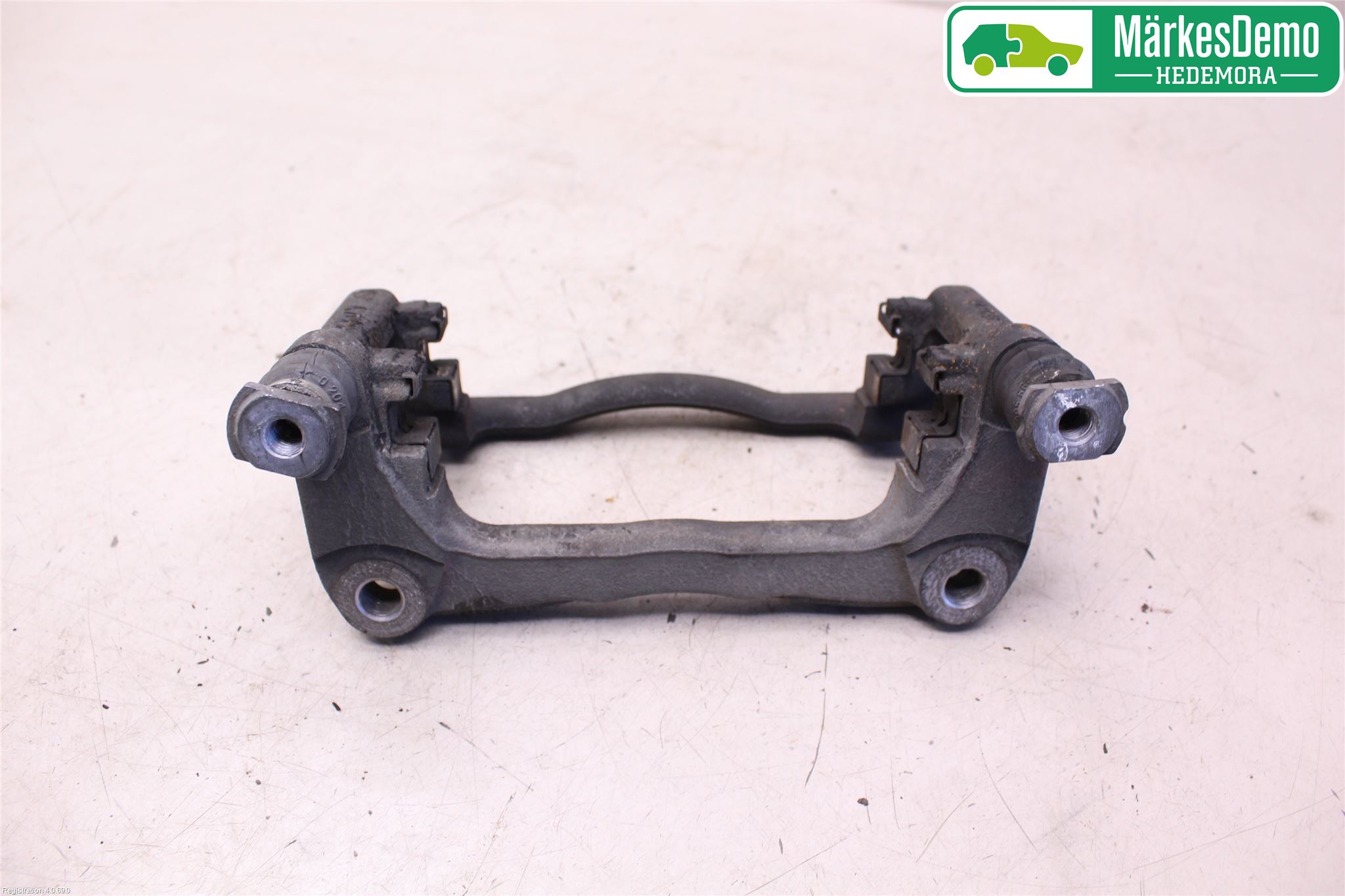 Mercedes-Benz MB X-KLASS (BR 470) 18-20 Bremsecaliper Feste Holder
