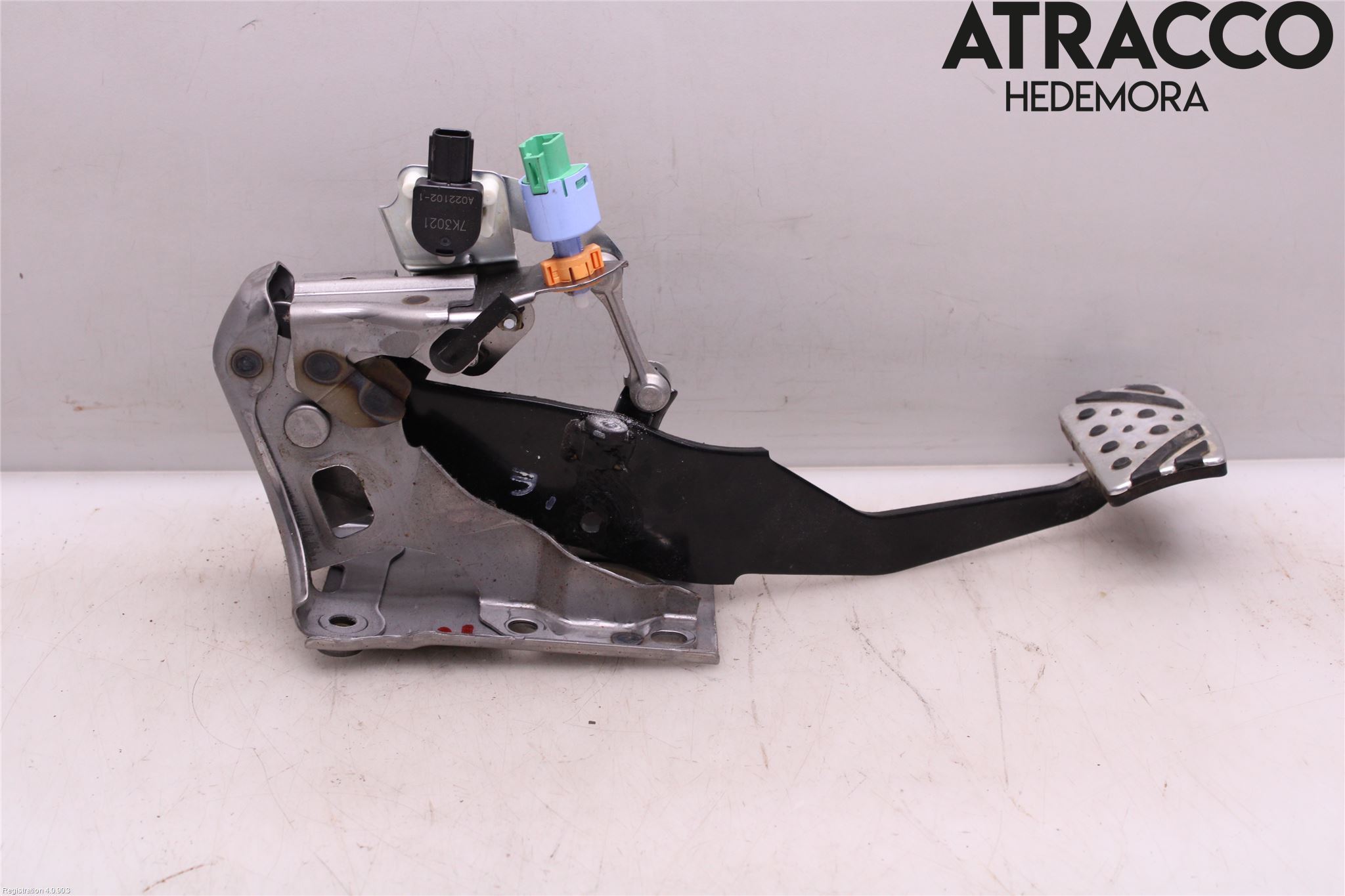 Mitsubishi OUTLANDER 13-21 Bremsepedal