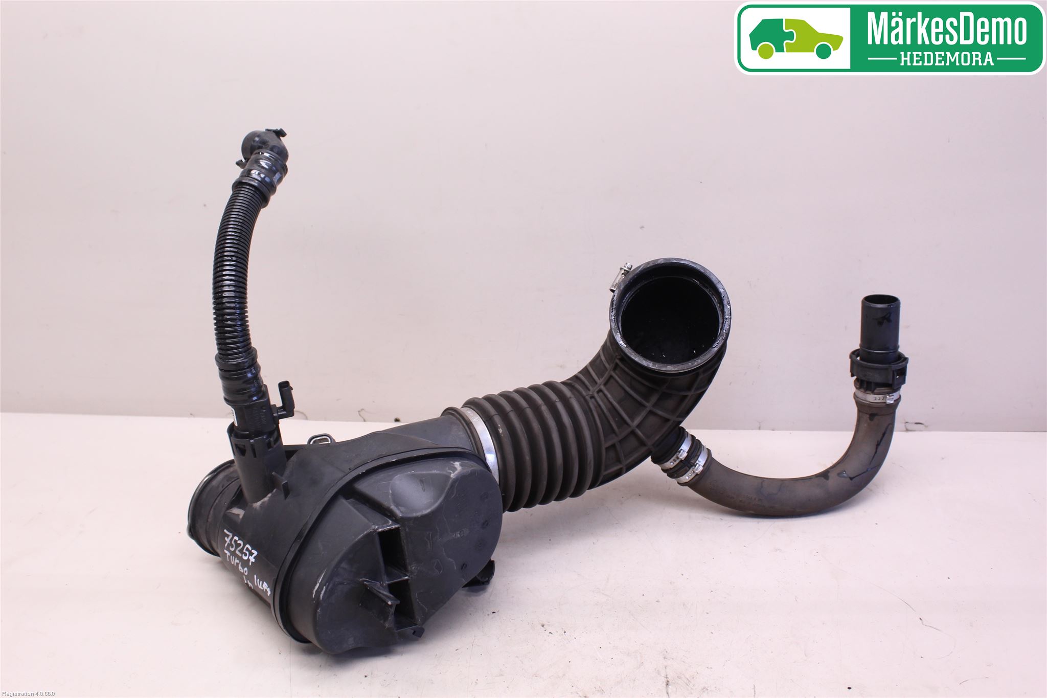 BMW 1 F20/F21 11-19 Inns Gummibelg - Slange