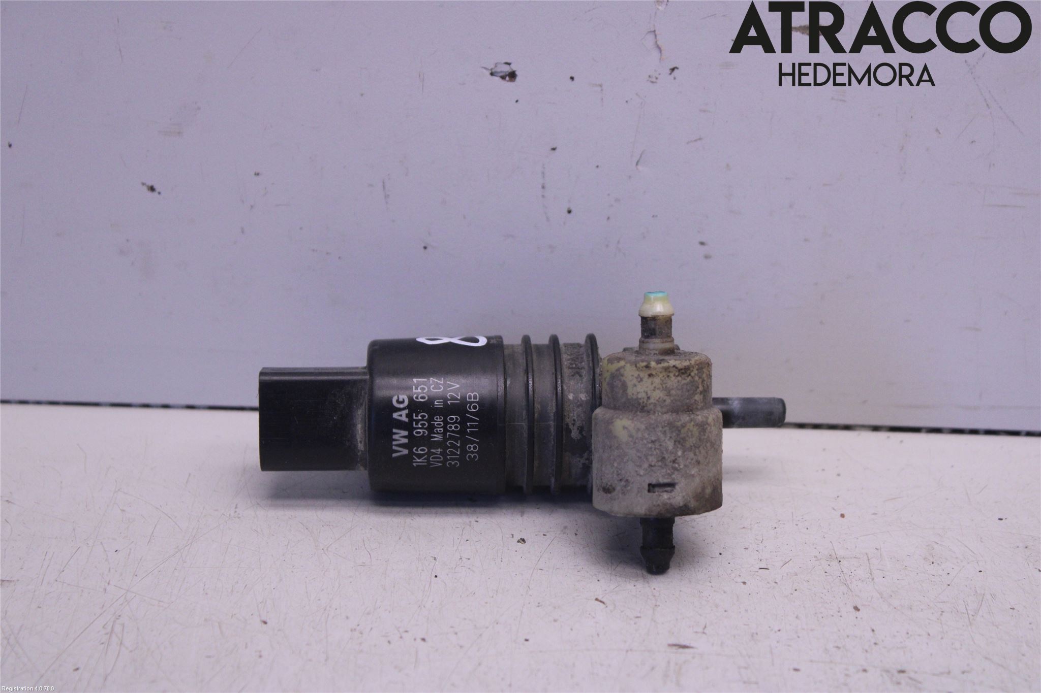 Volkswagen VW CADDY 11-15 Spylerpumpe Frontrute