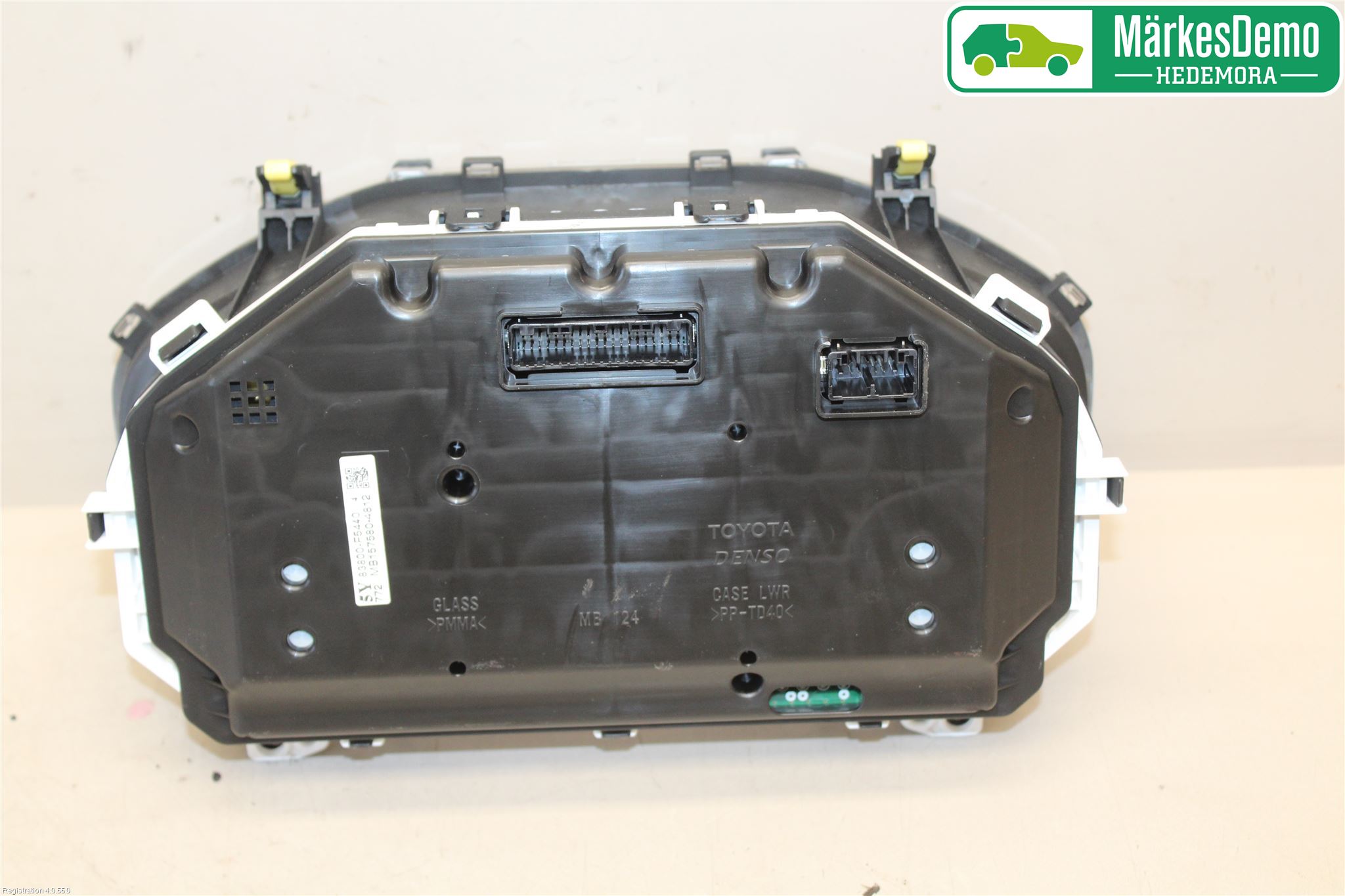 Toyota YARIS XP130 15-20 Instr Kombinert