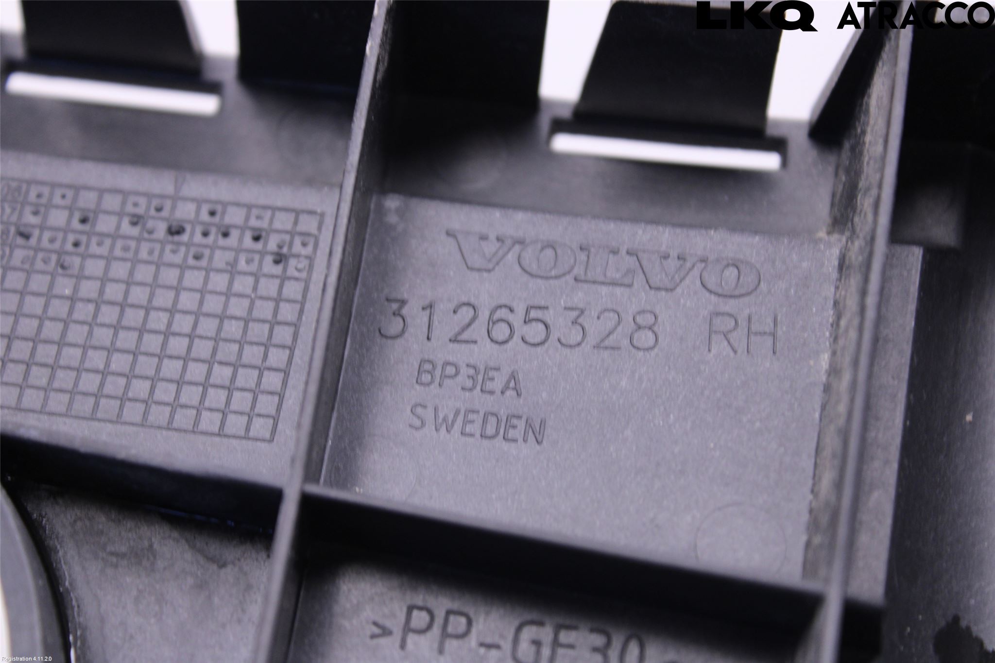 Volvo V70 08-13 Støtfangerfeste Bak Høyre