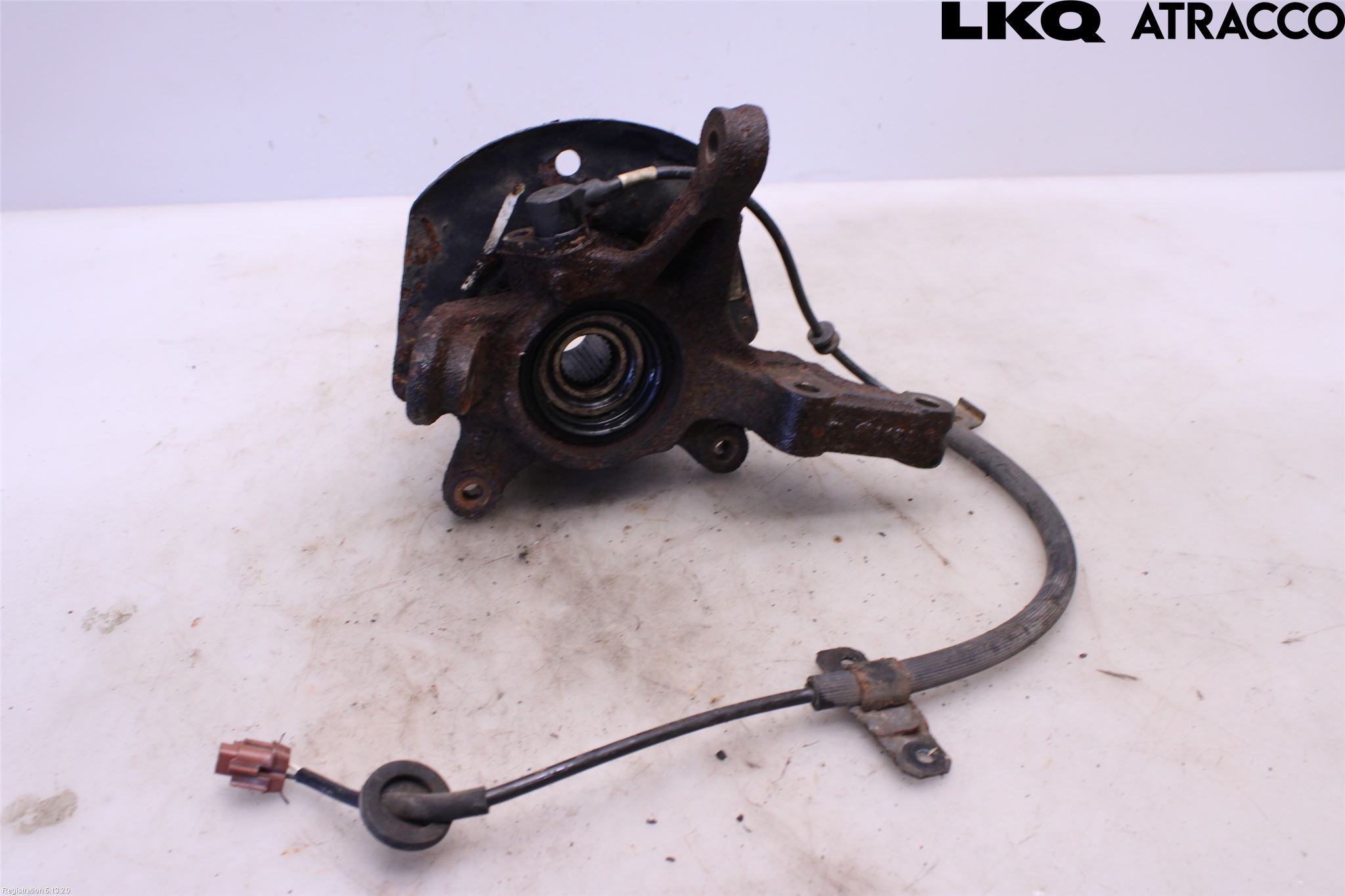 Nissan ALMERA    96-00 Spindel Hf
