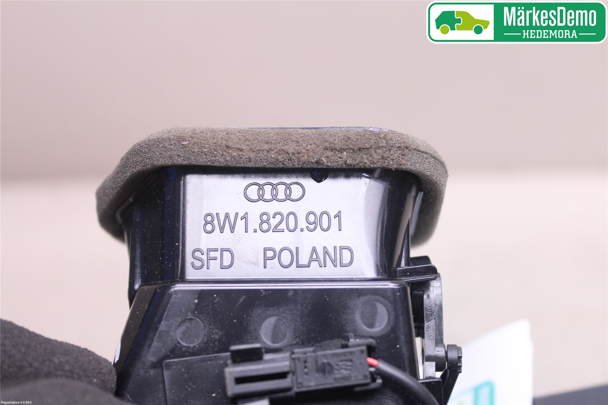 Audi A4/S4 B9 16-19 Dashbord Kanal - Dyse