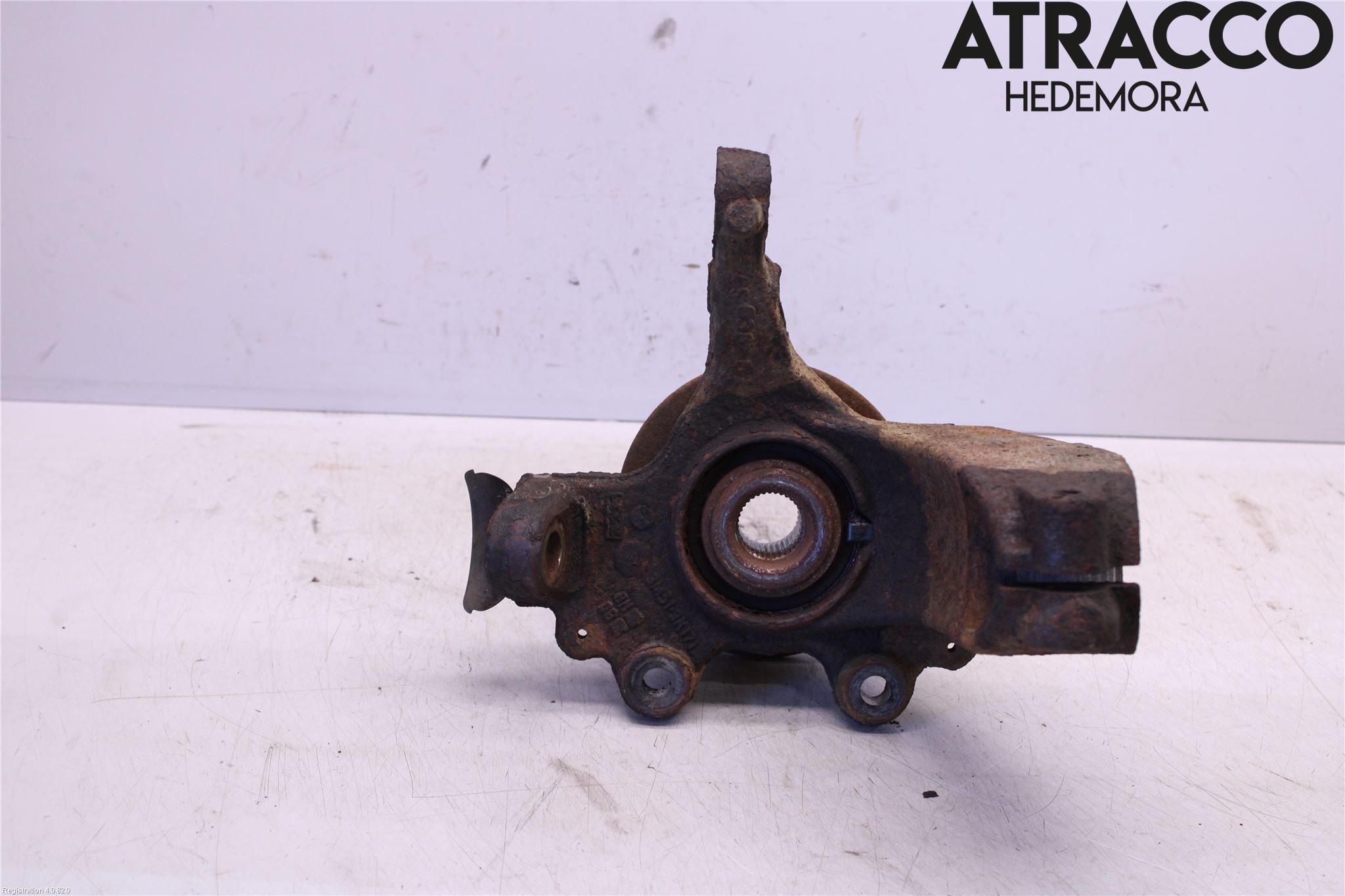 Ford FOCUS     04-07 Spindel Vf