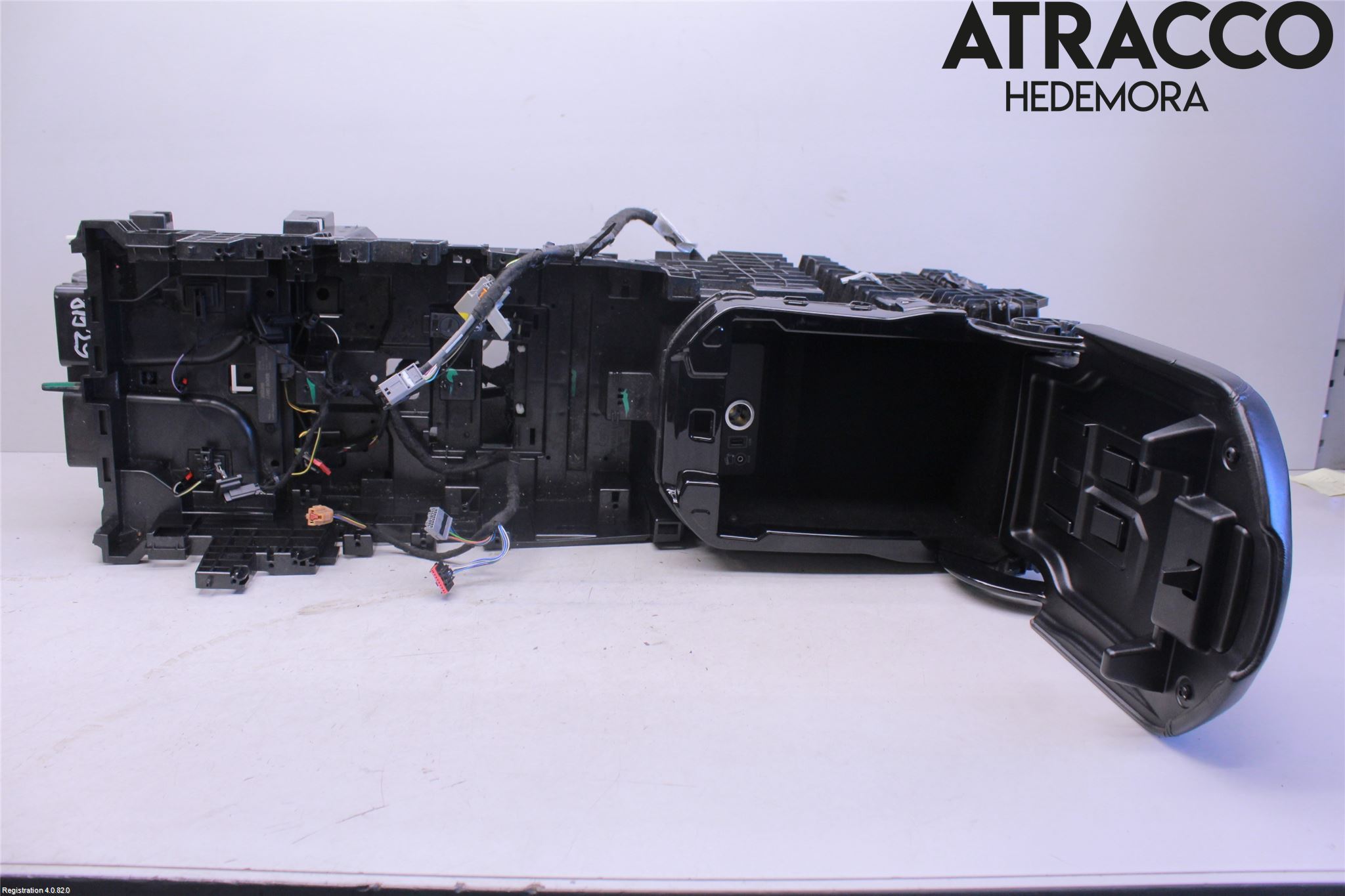 Landrover RANGE ROVER SPORT (L494) 14-22 Innr Konsoll-Lomme