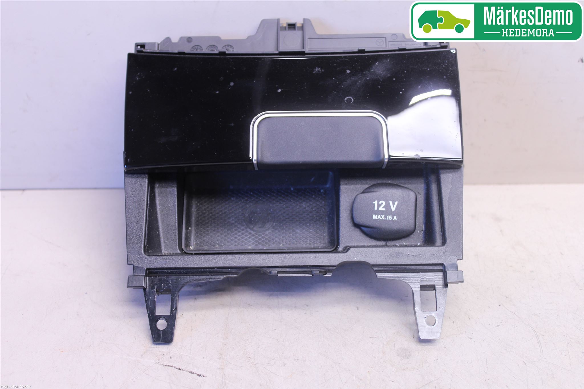 Mercedes-Benz MB E-KLASS (W212) 09-16 Innr Oppbevaringsrom