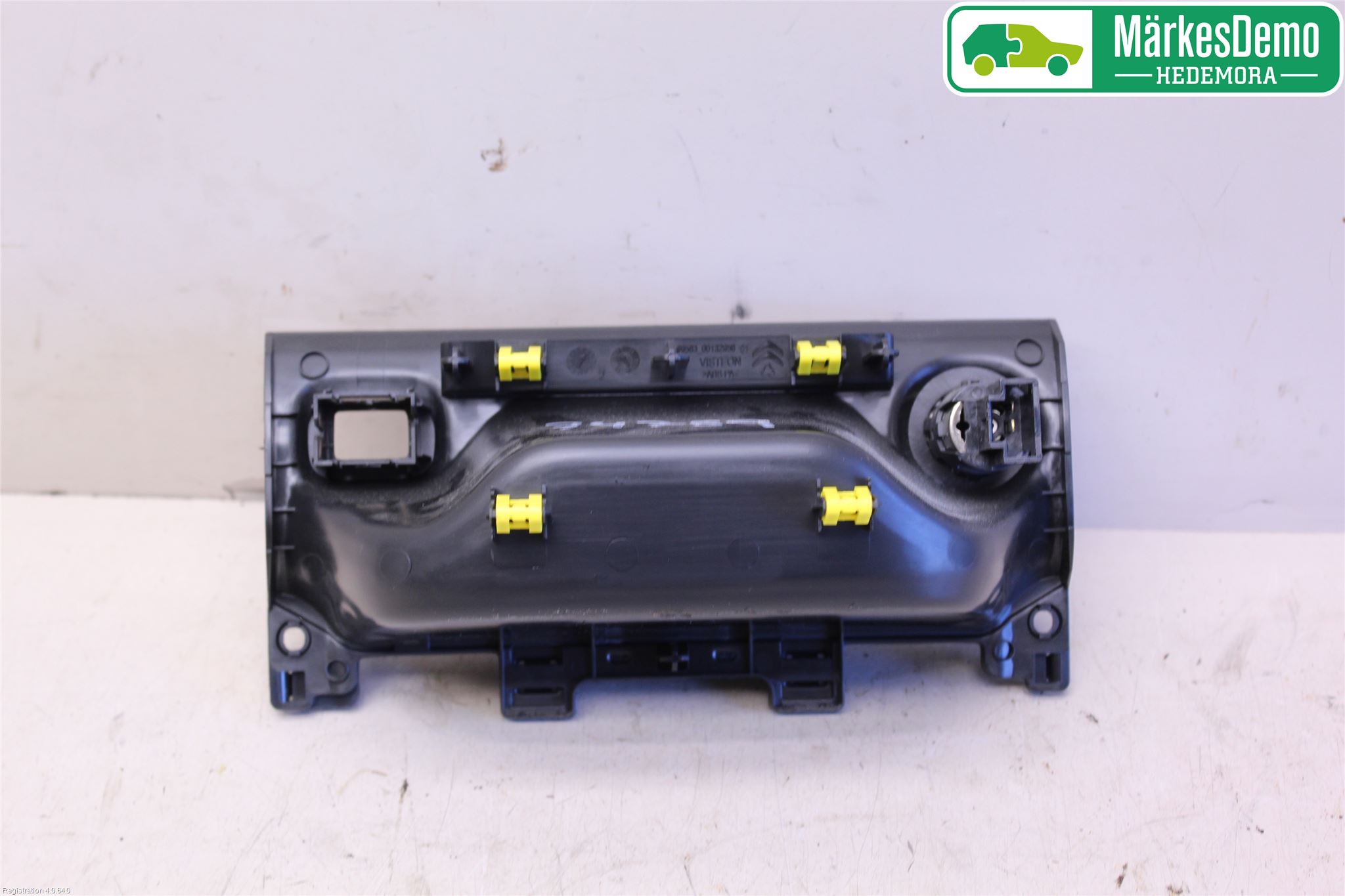 Citroen C4 CACTUS 14-20 Innr Oppbevaringsrom