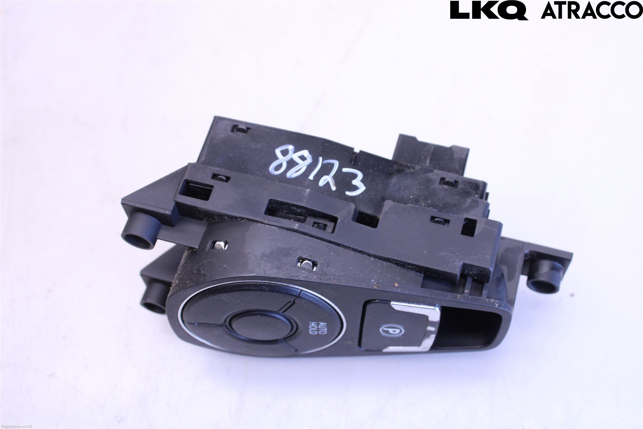 Hyundai i40 16-18 Bryter Parkeringsbrems
