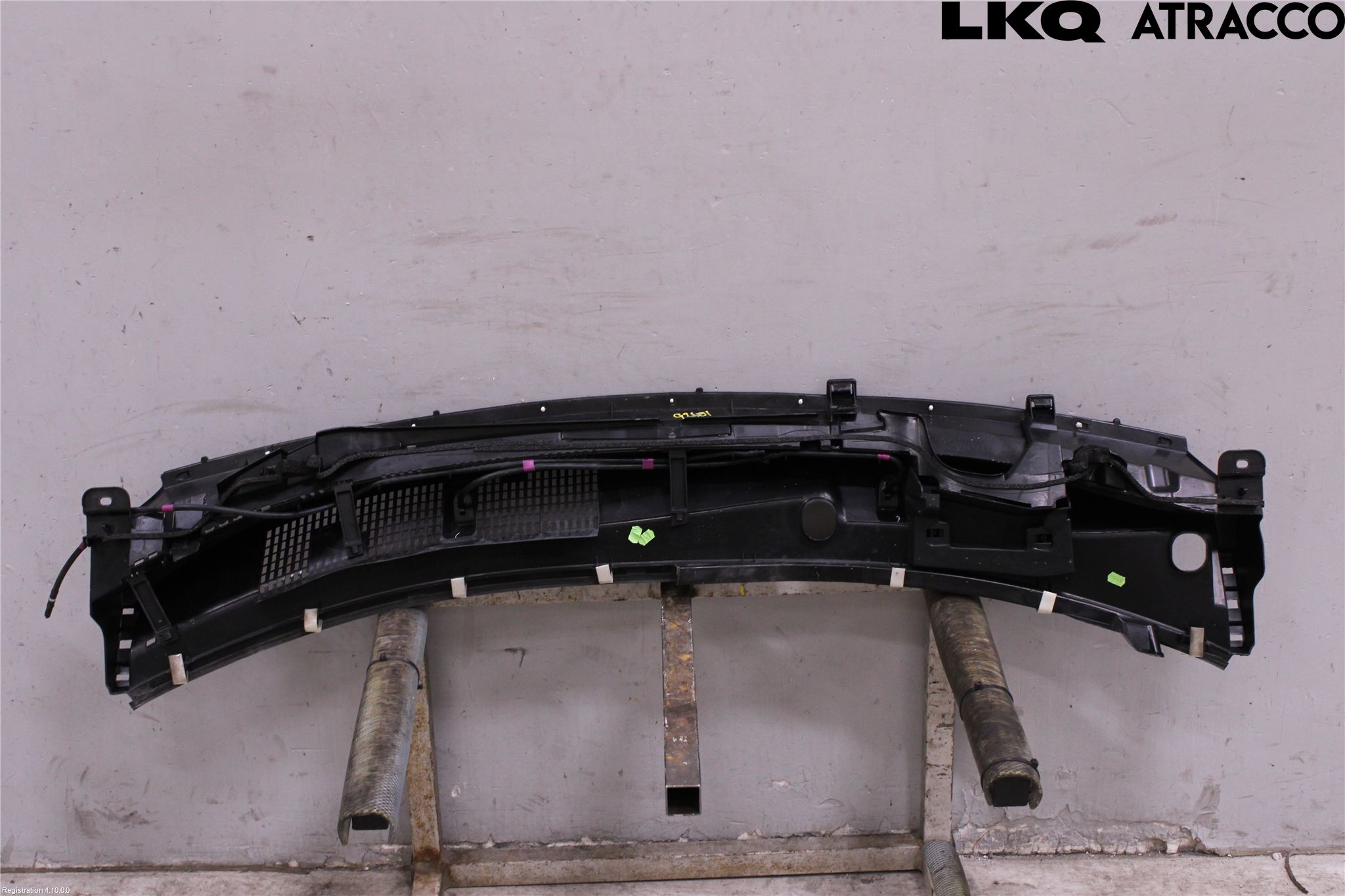 Toyota YARIS CROSS XP21 21- Visker Deksel-Grill-Under Frr
