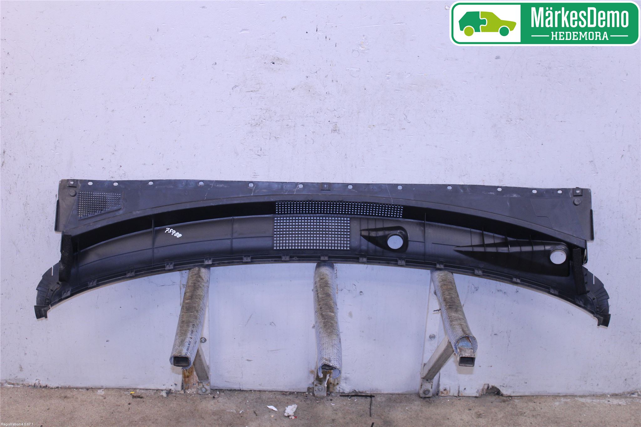 Hyundai TUCSON 05- Visker Deksel-Grill-Under Frr