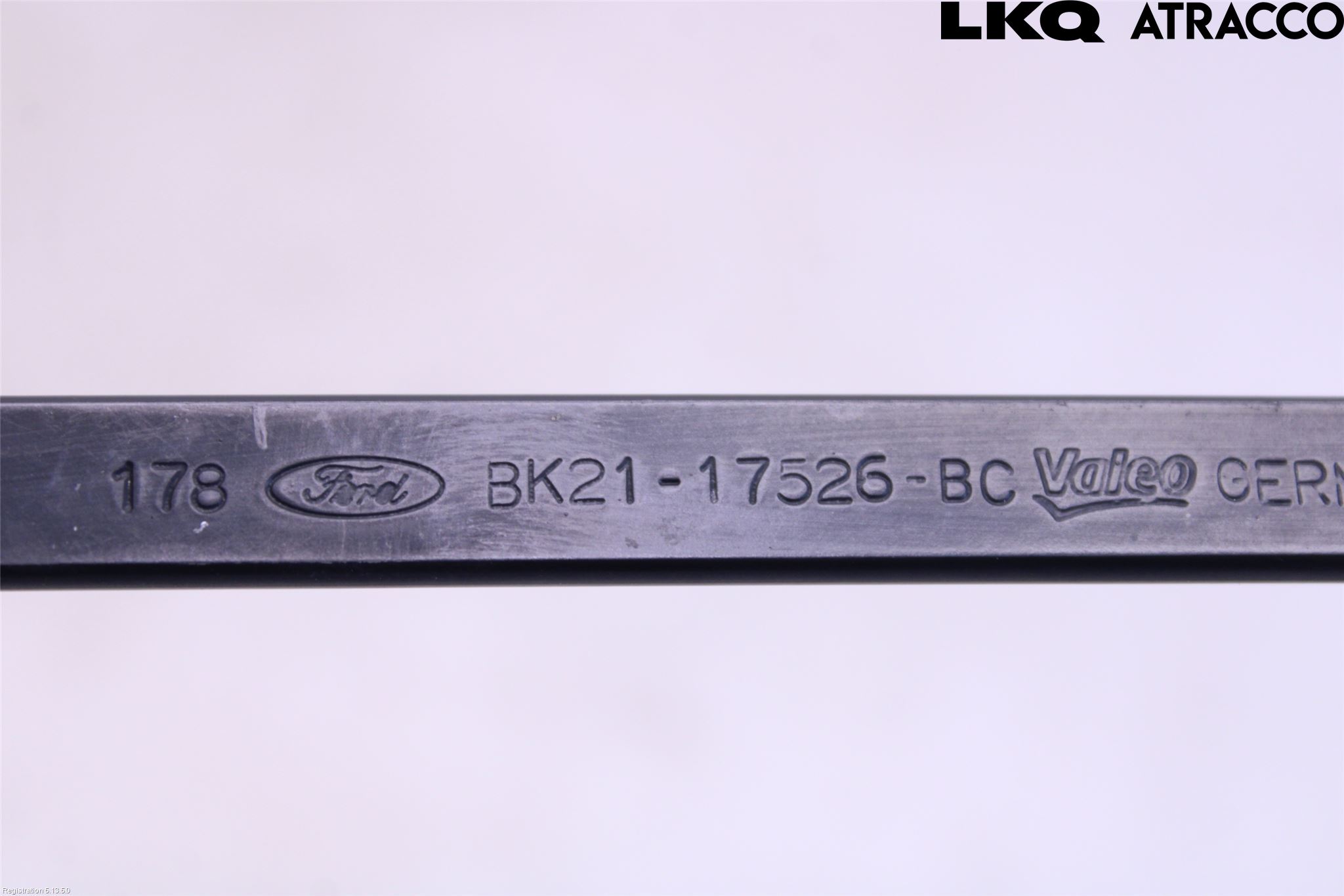 Ford TRANSIT SKÅP/BUSS 14-22 Viskerarm-Armer Frontrute