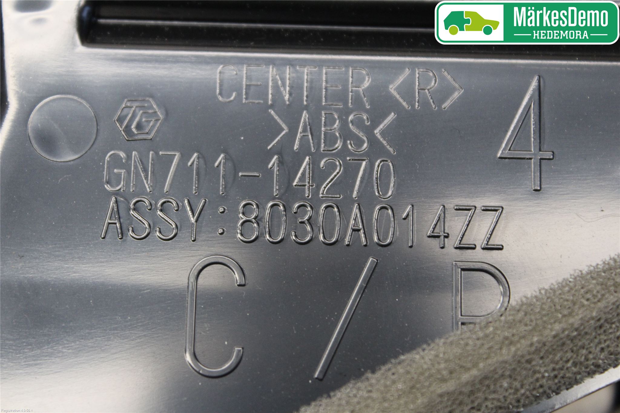 Mitsubishi OUTLANDER 07-12 Dashbord Kanal - Dyse
