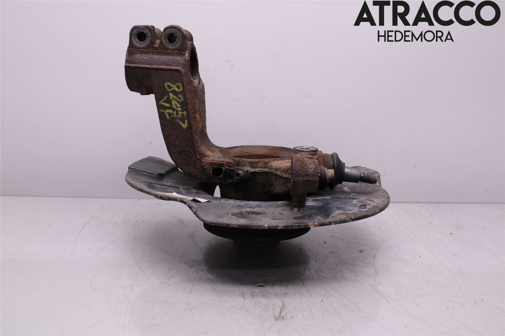 Volkswagen VW TRANSP/CARAVELLE (T5) 04-15 Spindel Vf
