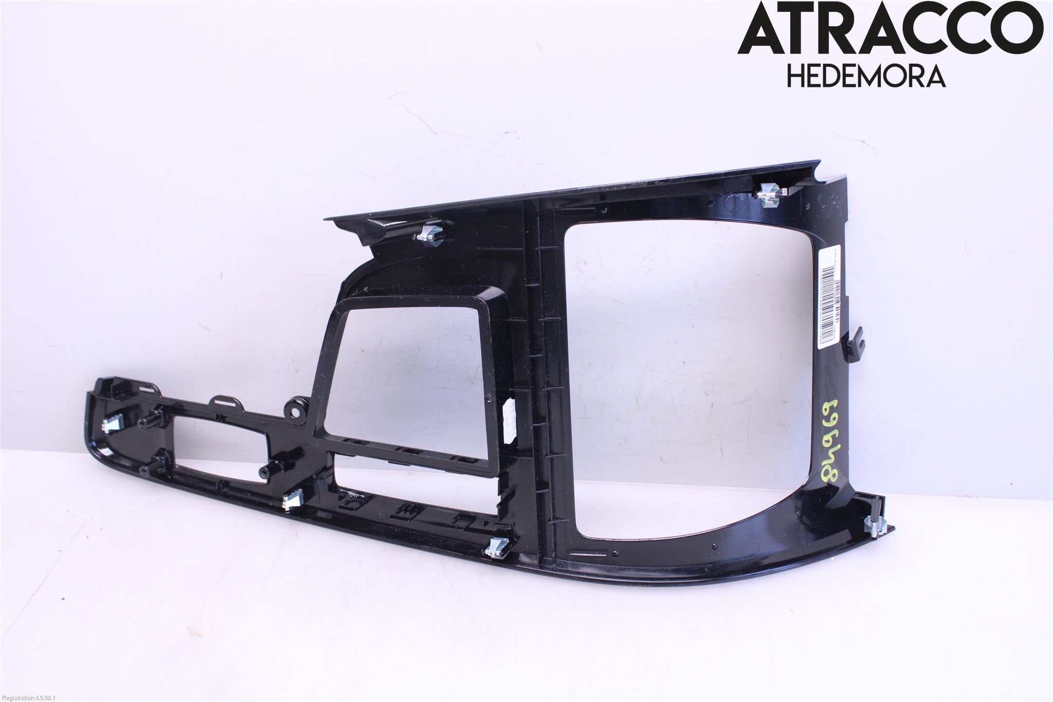 BMW X1 F48 15-22 Instrumentkonsoll Midt