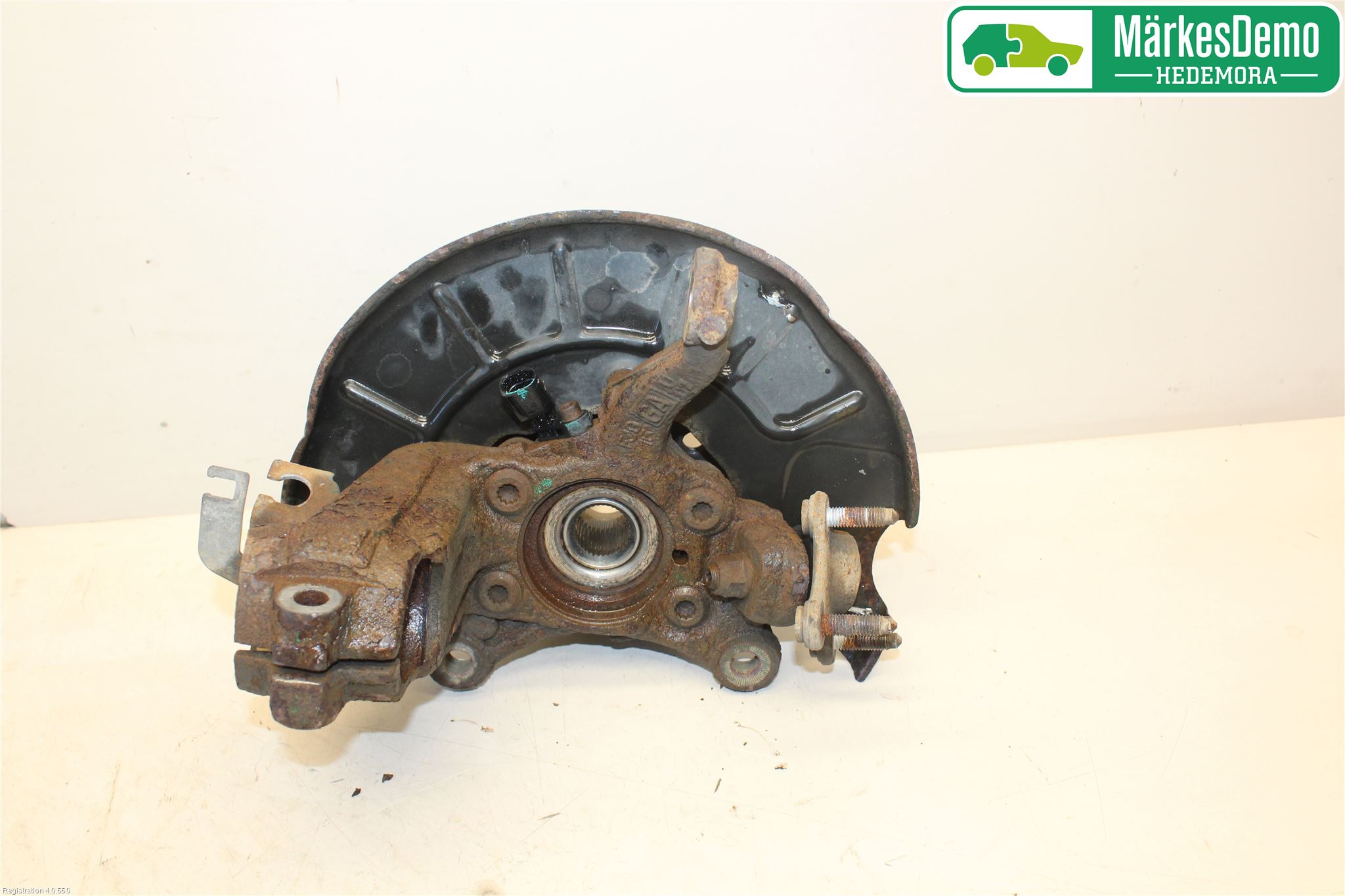 Volkswagen VW EOS  06-10 Spindel Hf