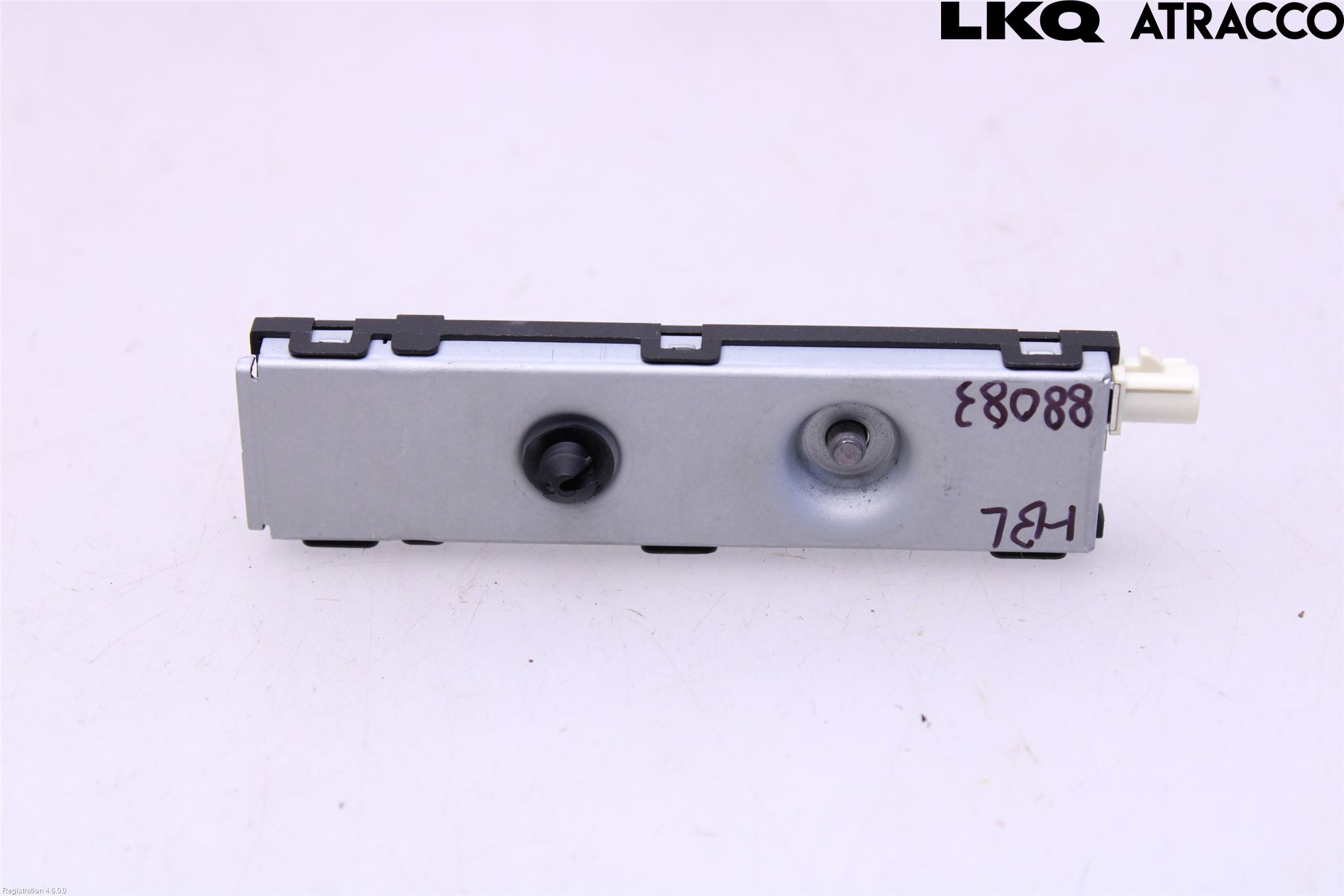 Mercedes-Benz MB E-KLASS (W213) 16-23 Stereo Antenneforsterker