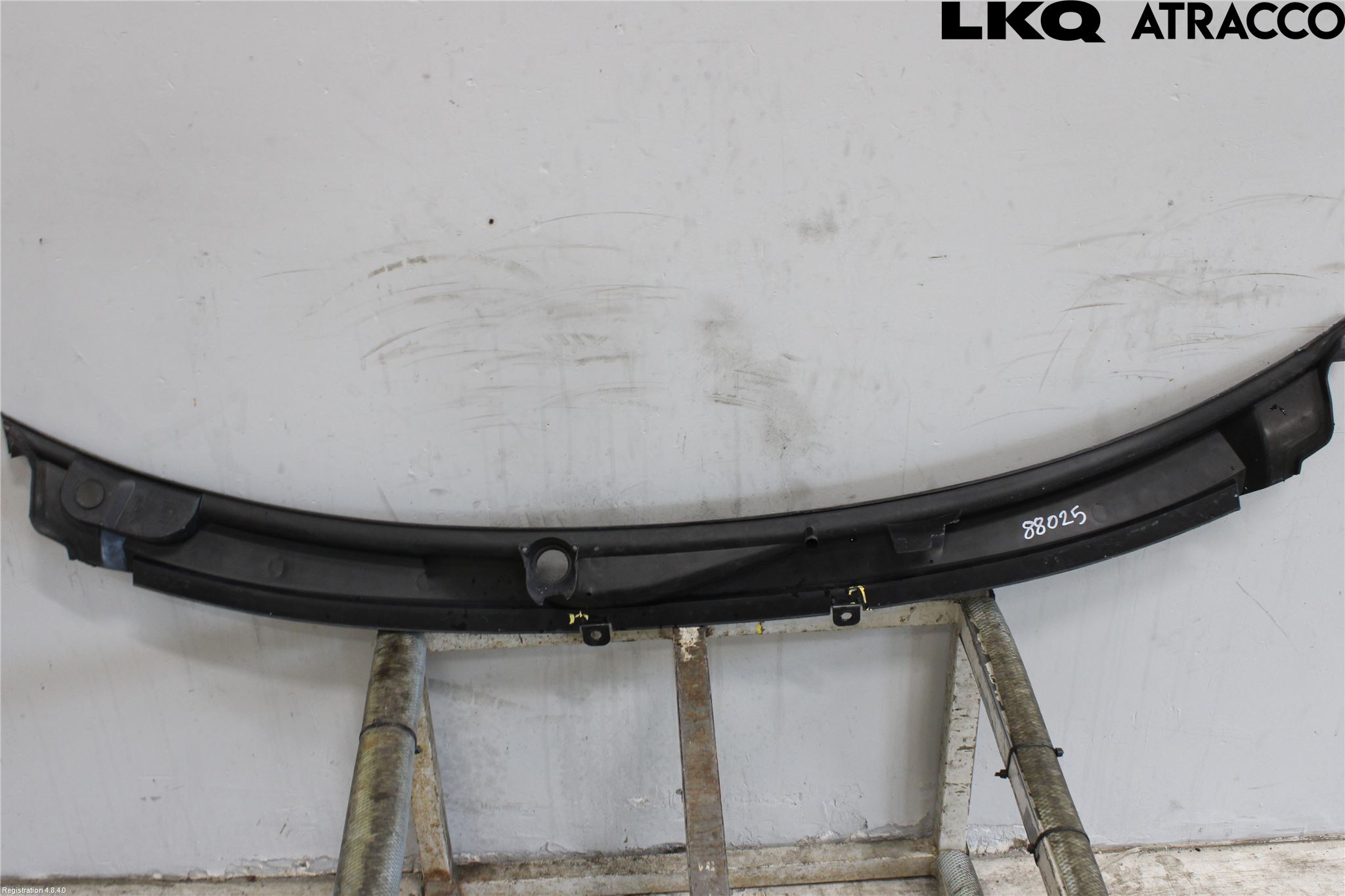 Audi A6/S6     05-11 Visker Deksel-Grill-Under Frr