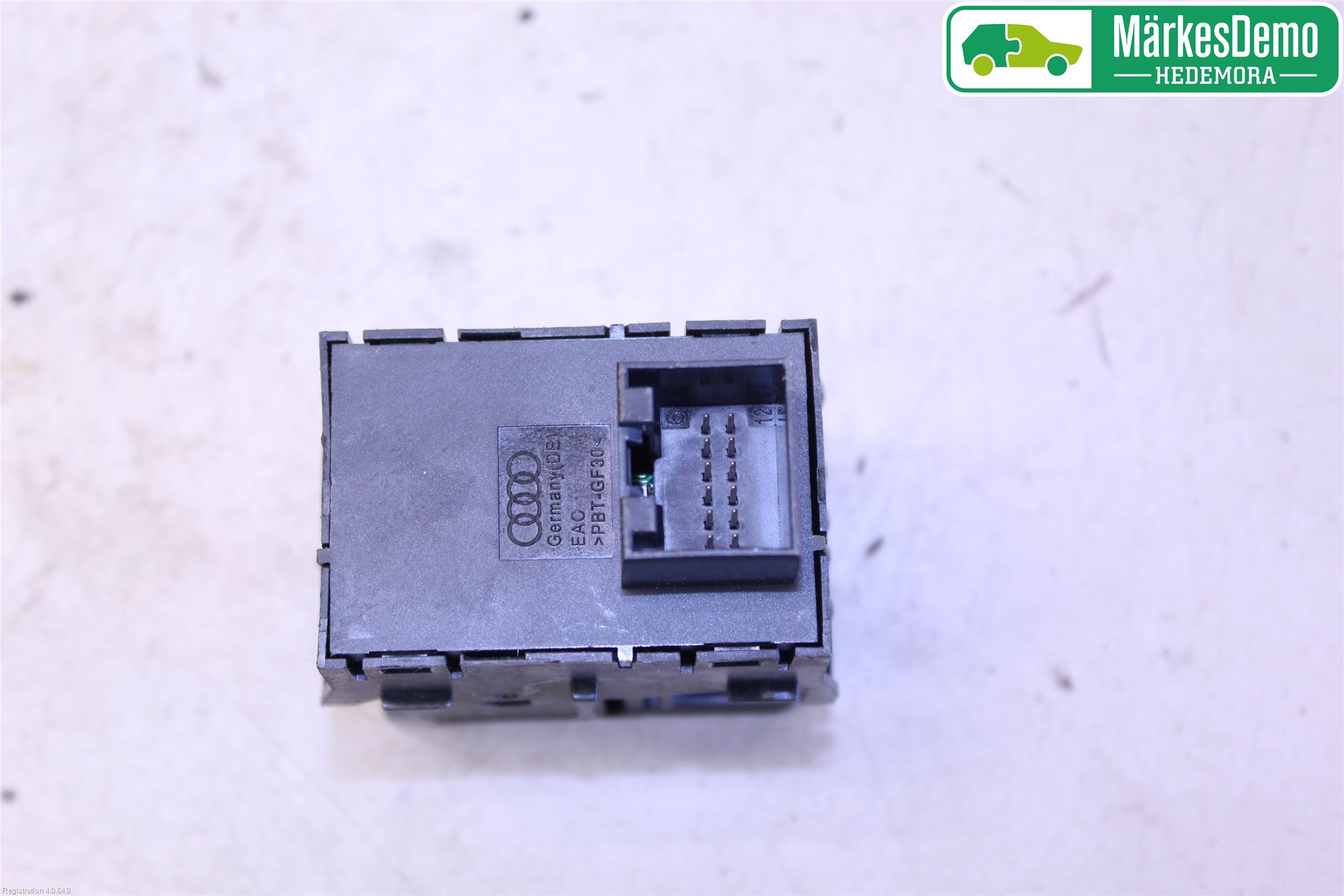 Audi A4/S4 B9 16-19 Bryter Parkeringsbrems