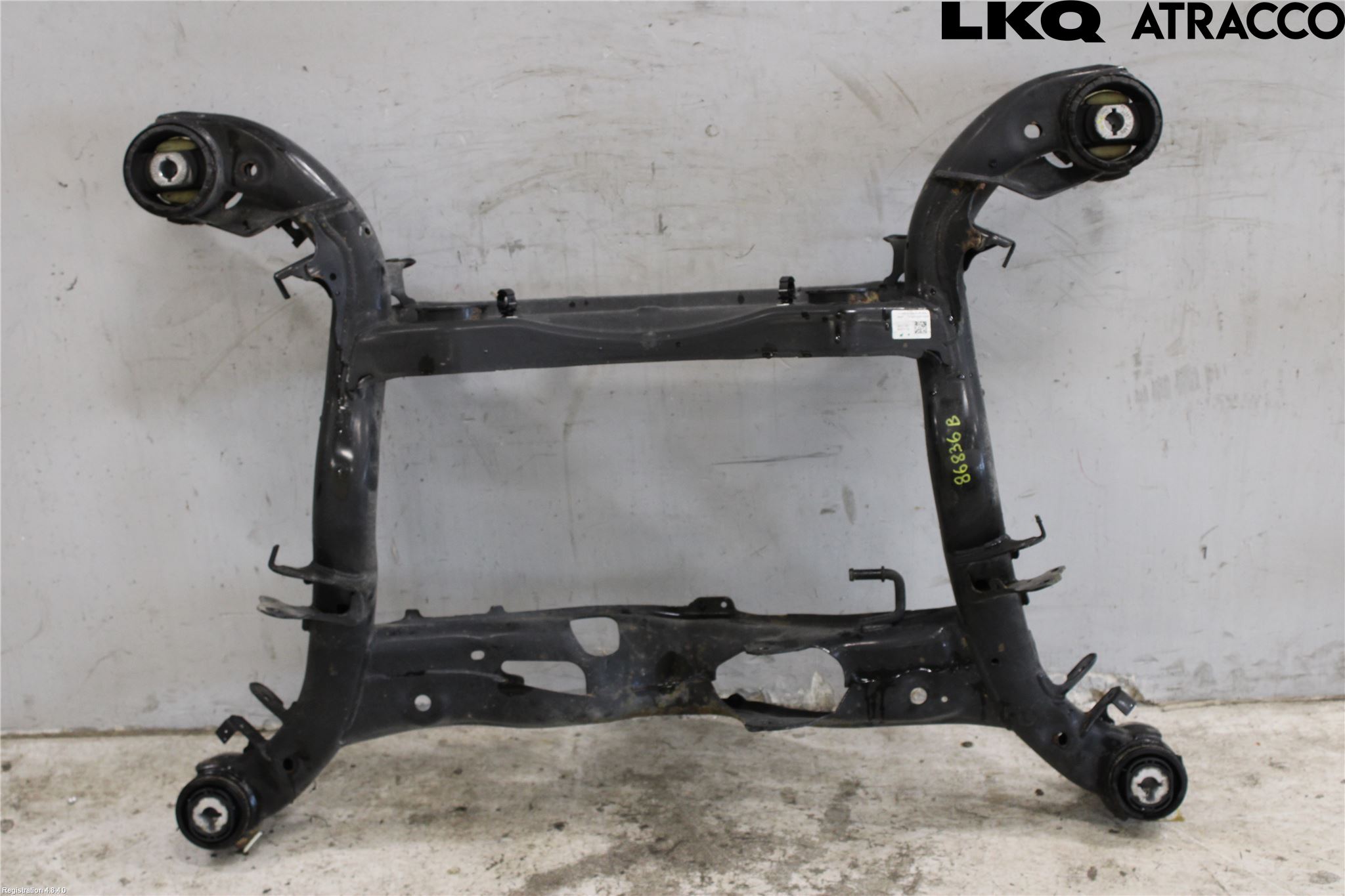 Audi A6 F2/C8 19- Bakaksel Feste Travers-Ramme