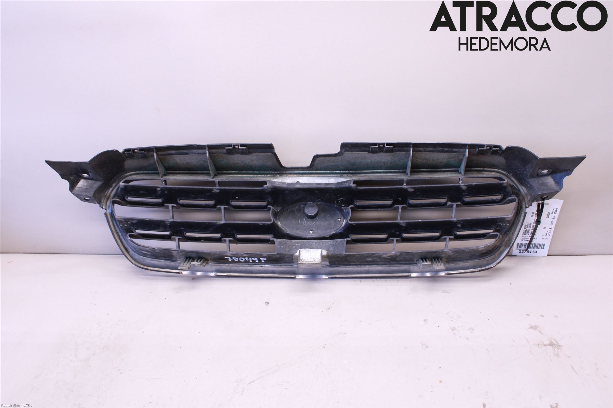 Subaru LEGACY    04-06 Grill Komplett