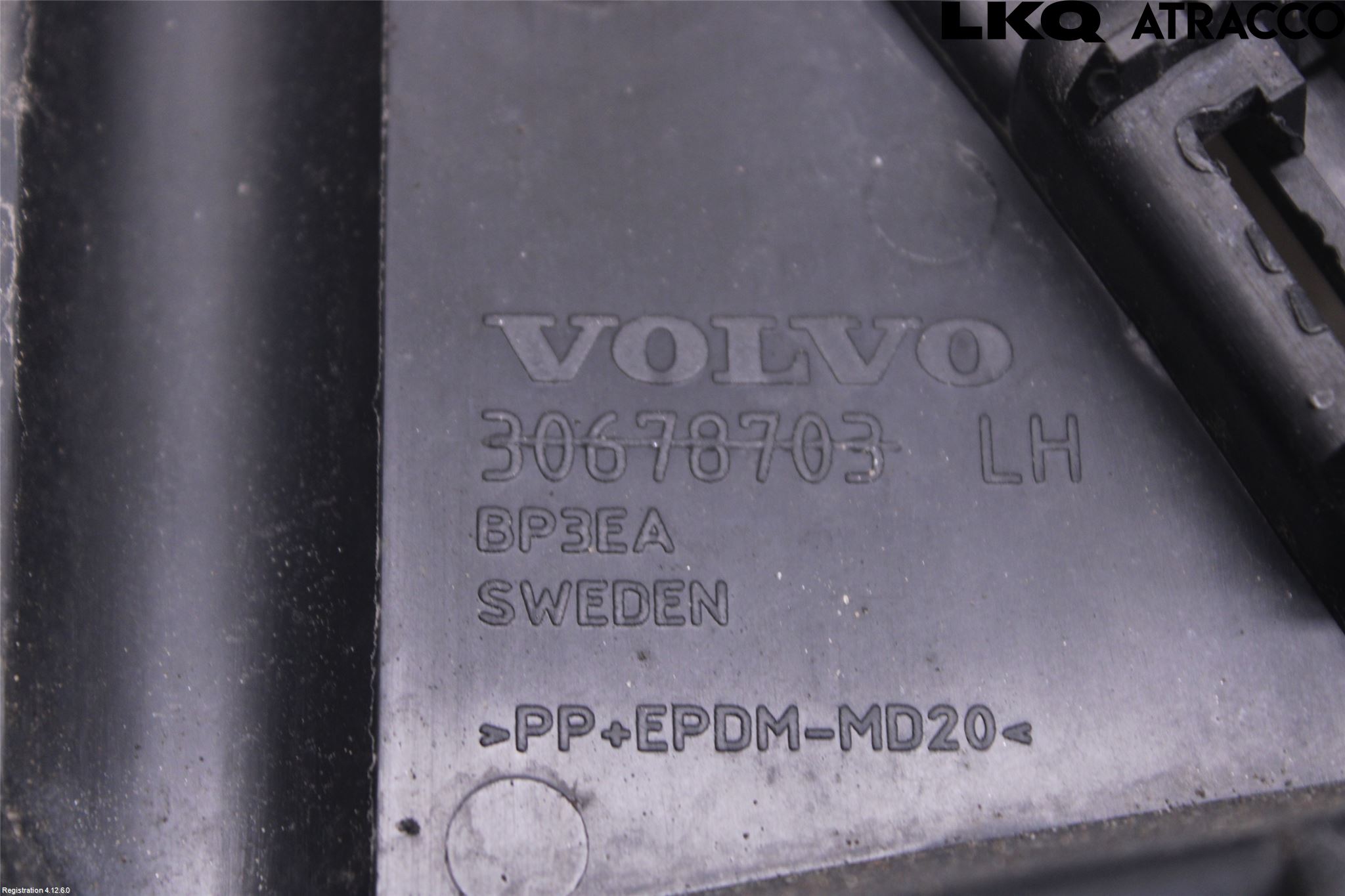 Volvo XC70 08-13 Støtfangerfeste Bak Venstre